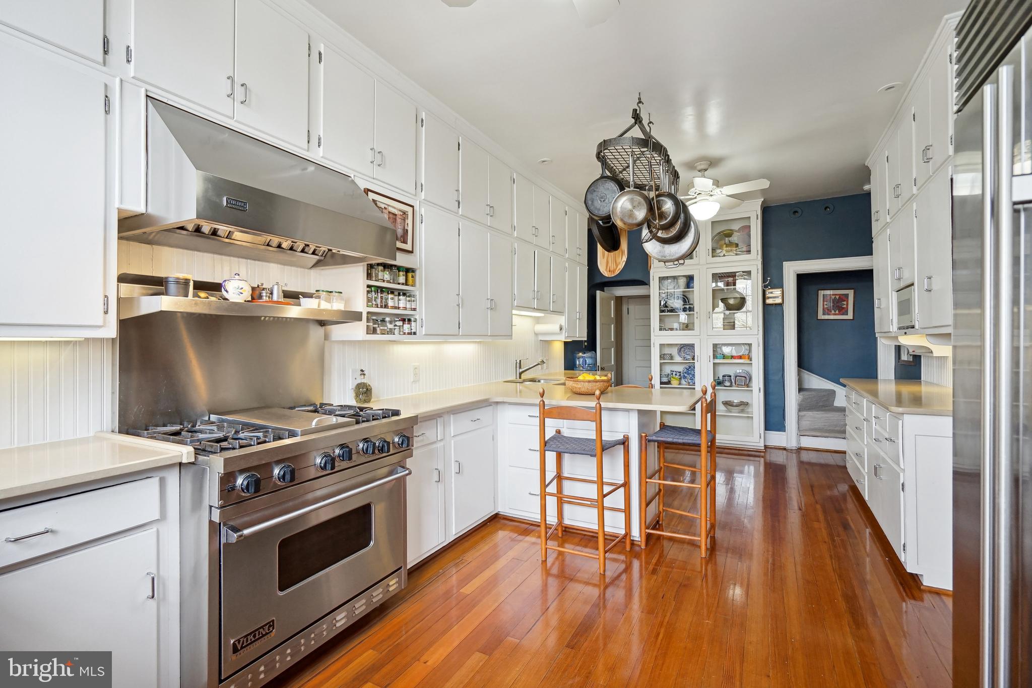 WOODLEY PARK - Residential