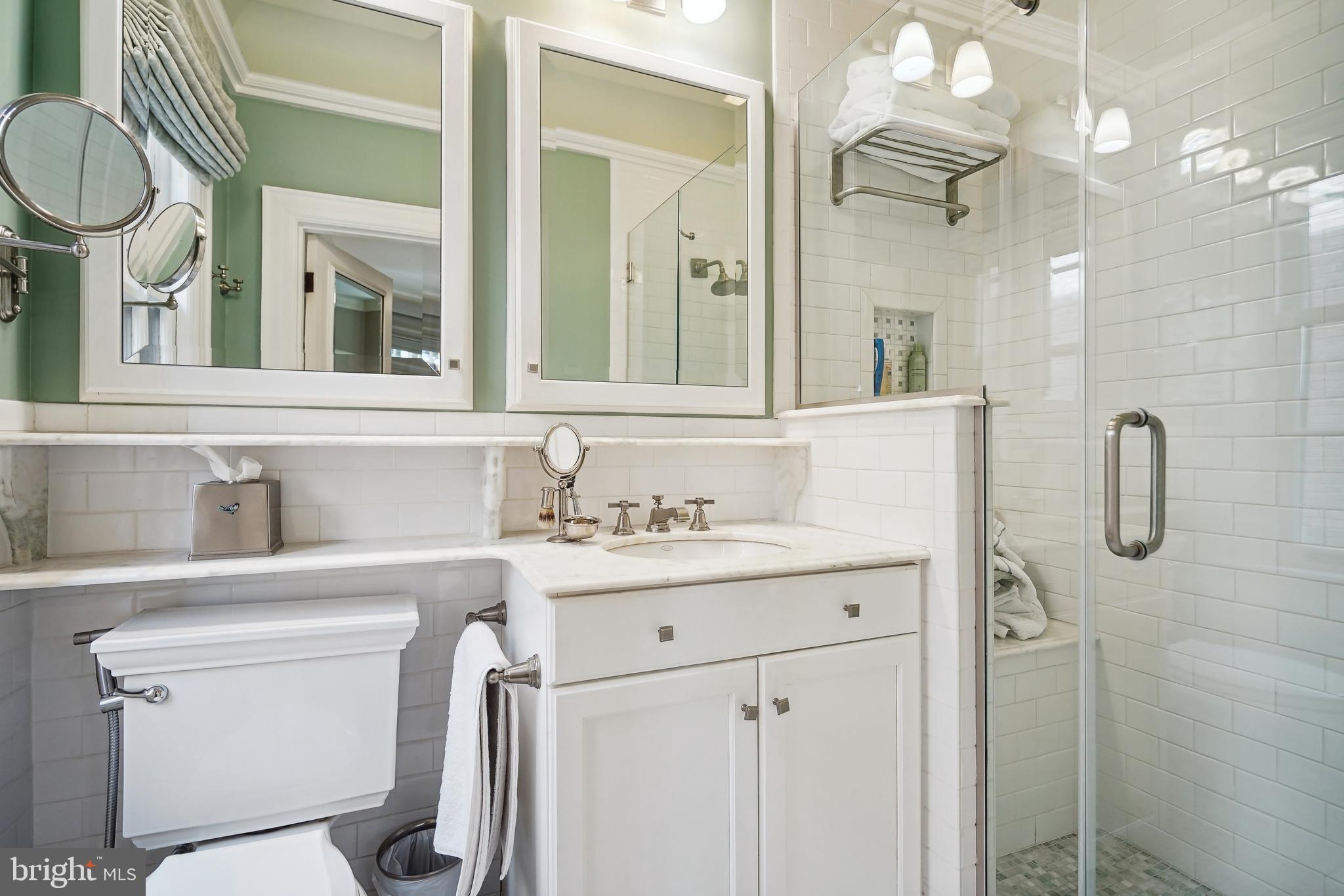 WOODLEY PARK - Residential