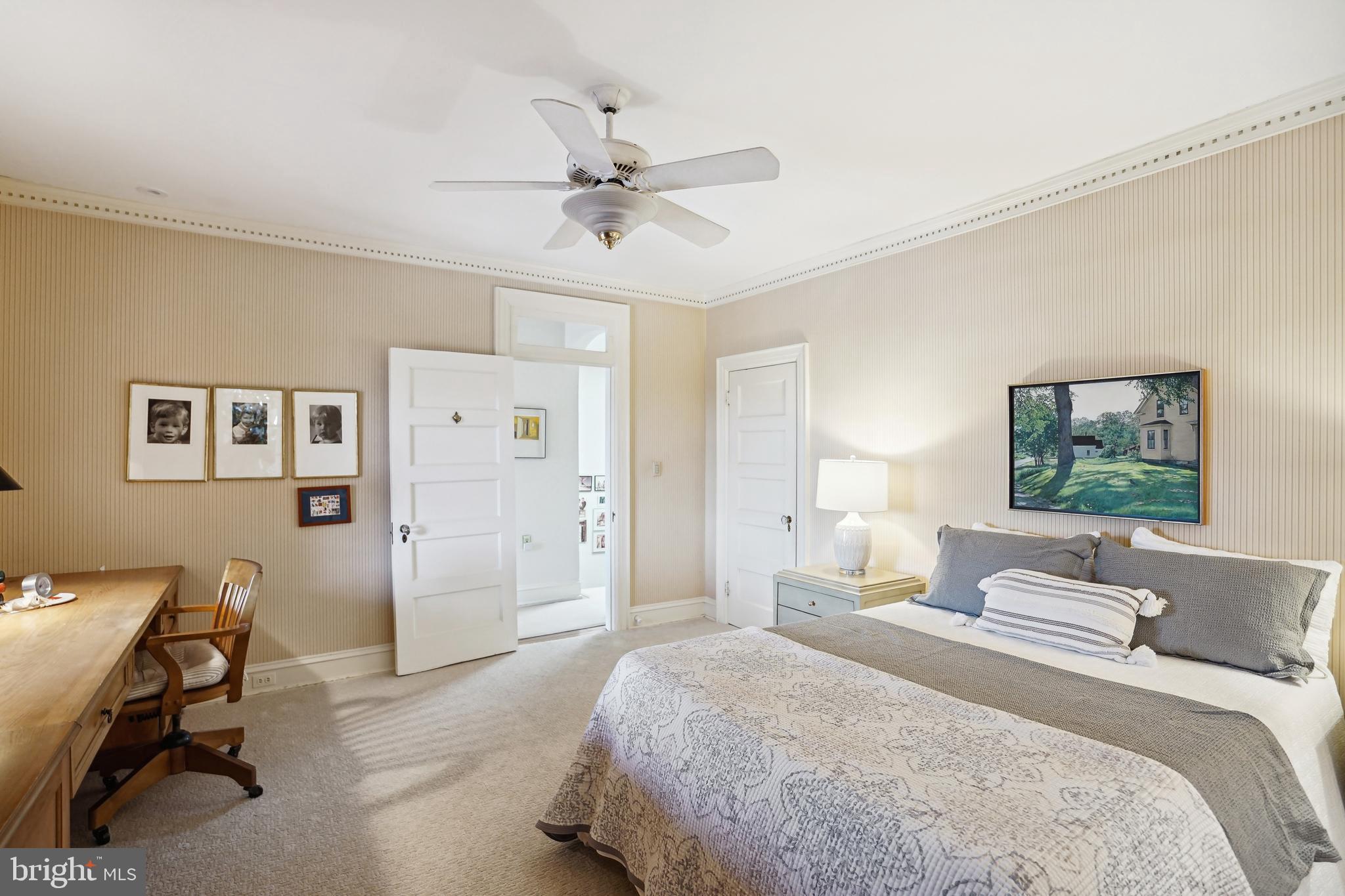 WOODLEY PARK - Residential