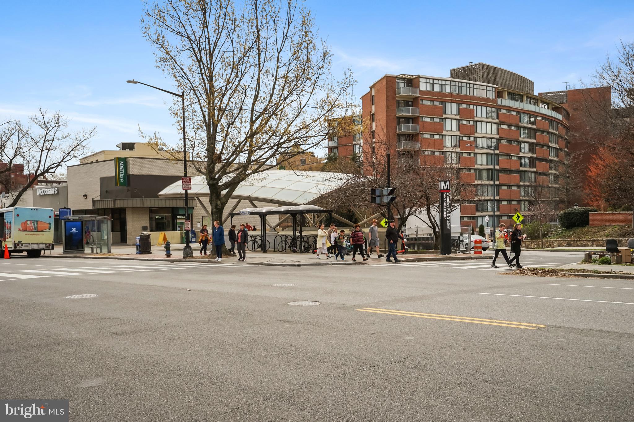 WOODLEY PARK - Residential