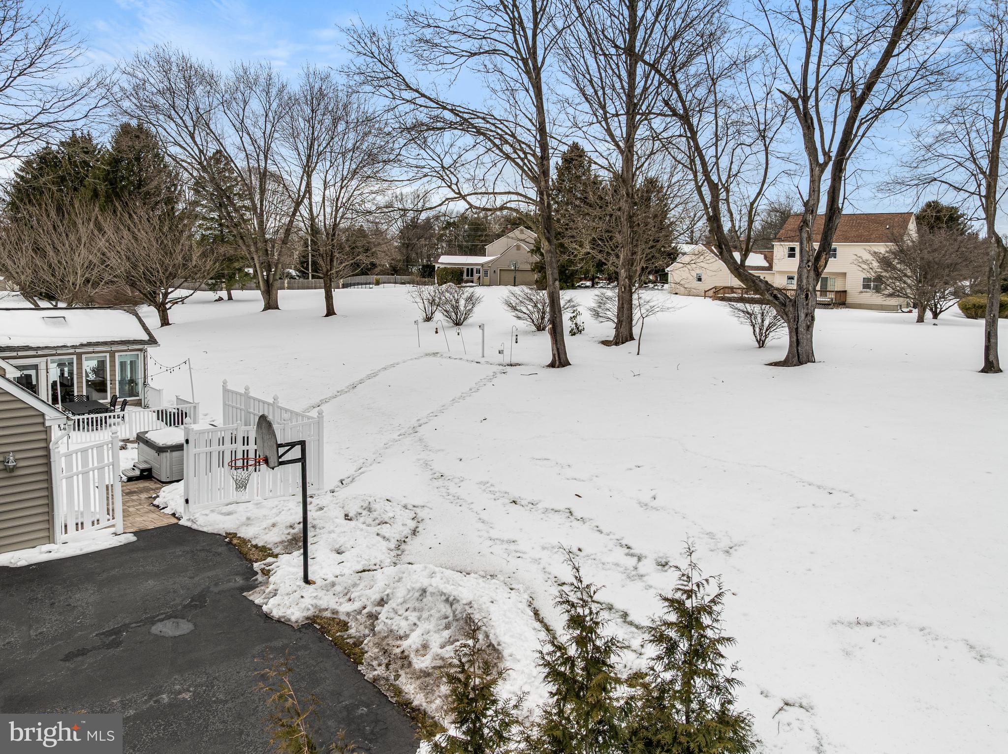 BOW TREE - Residential