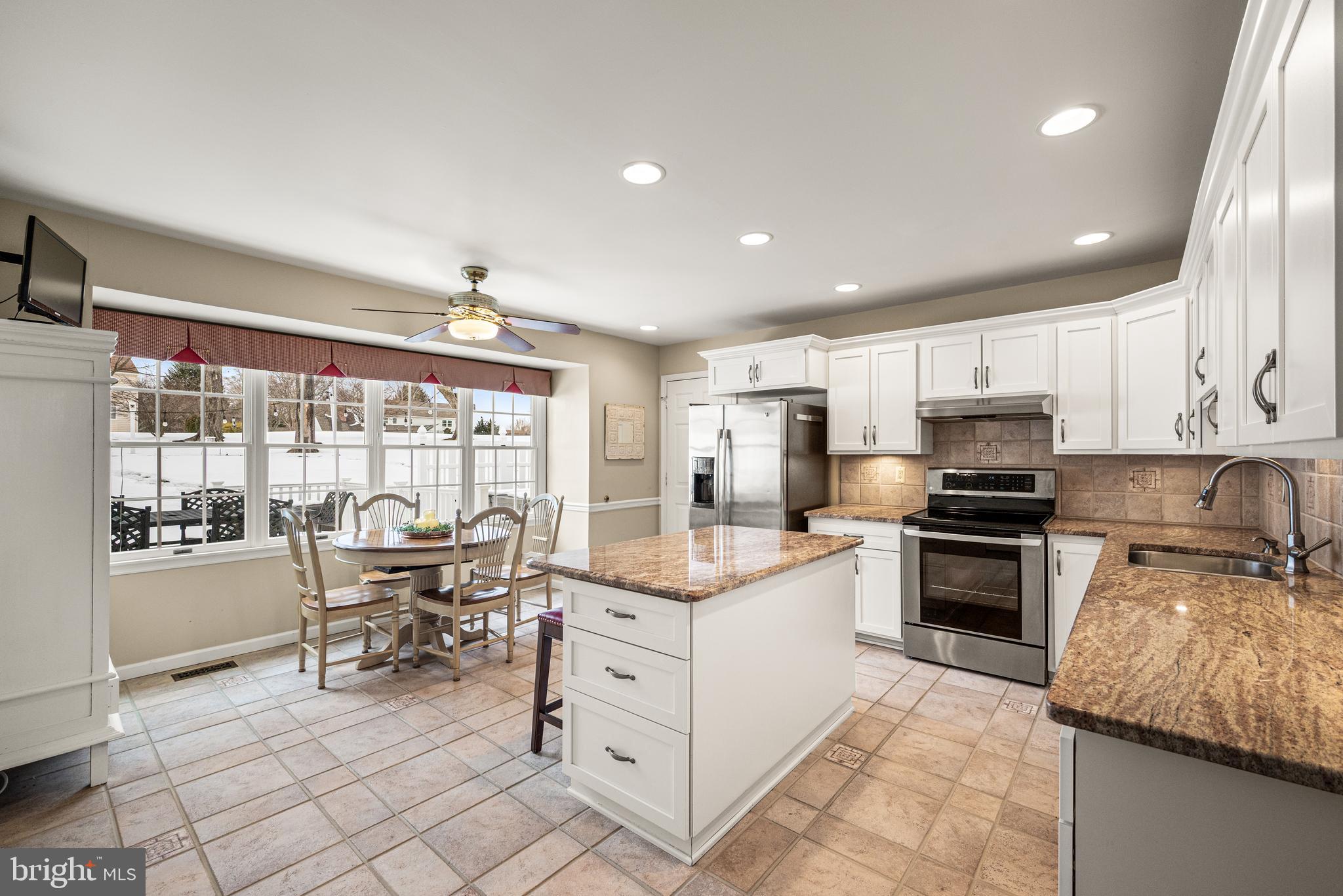 BOW TREE - Residential