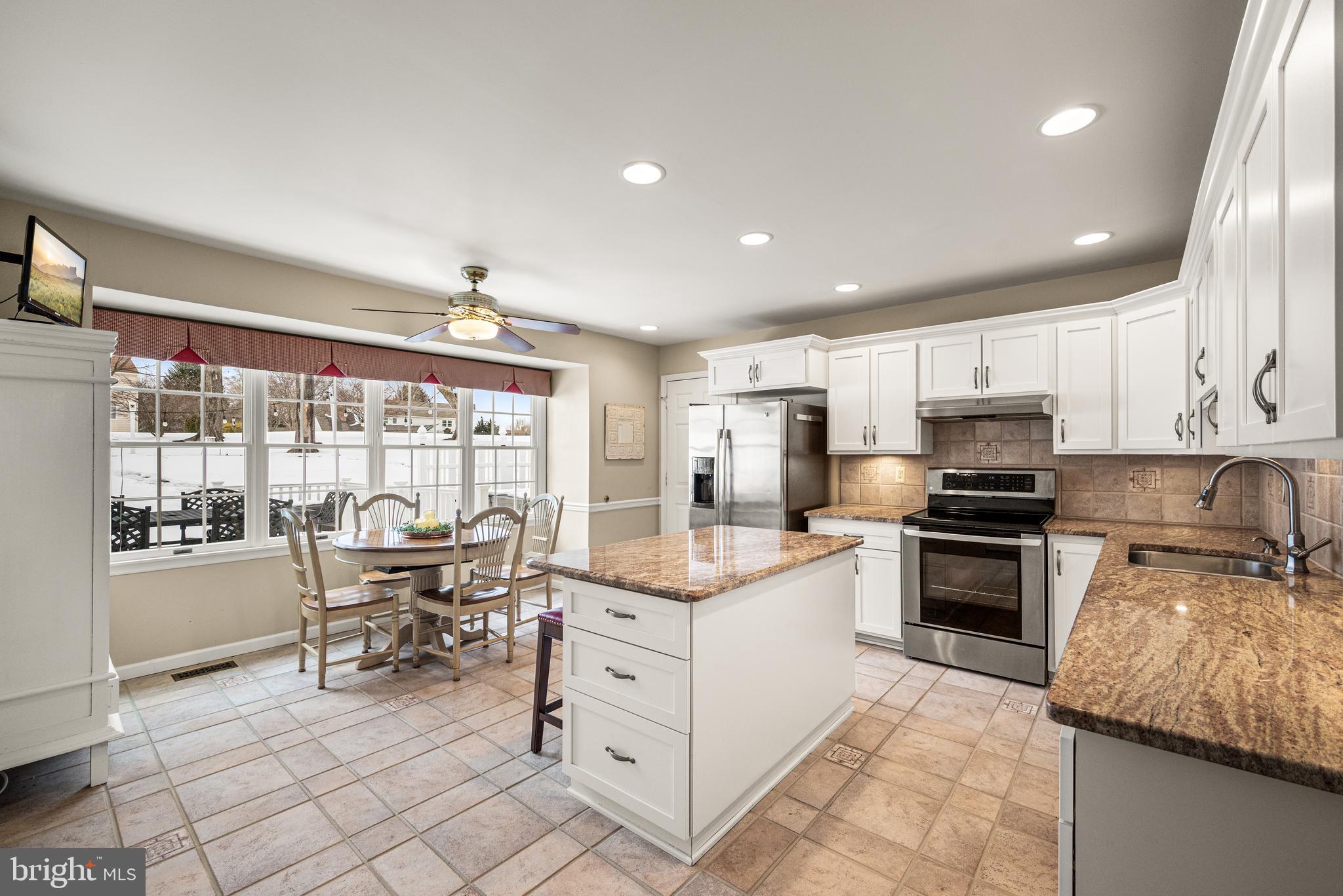 BOW TREE - Residential