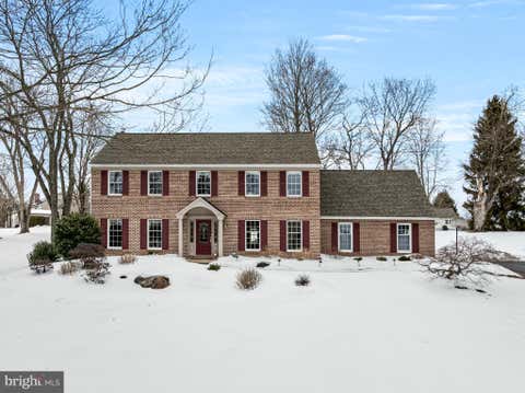 Homes For Sale - 526 Beaumont Circle<br/> WEST CHESTER, PA 19380