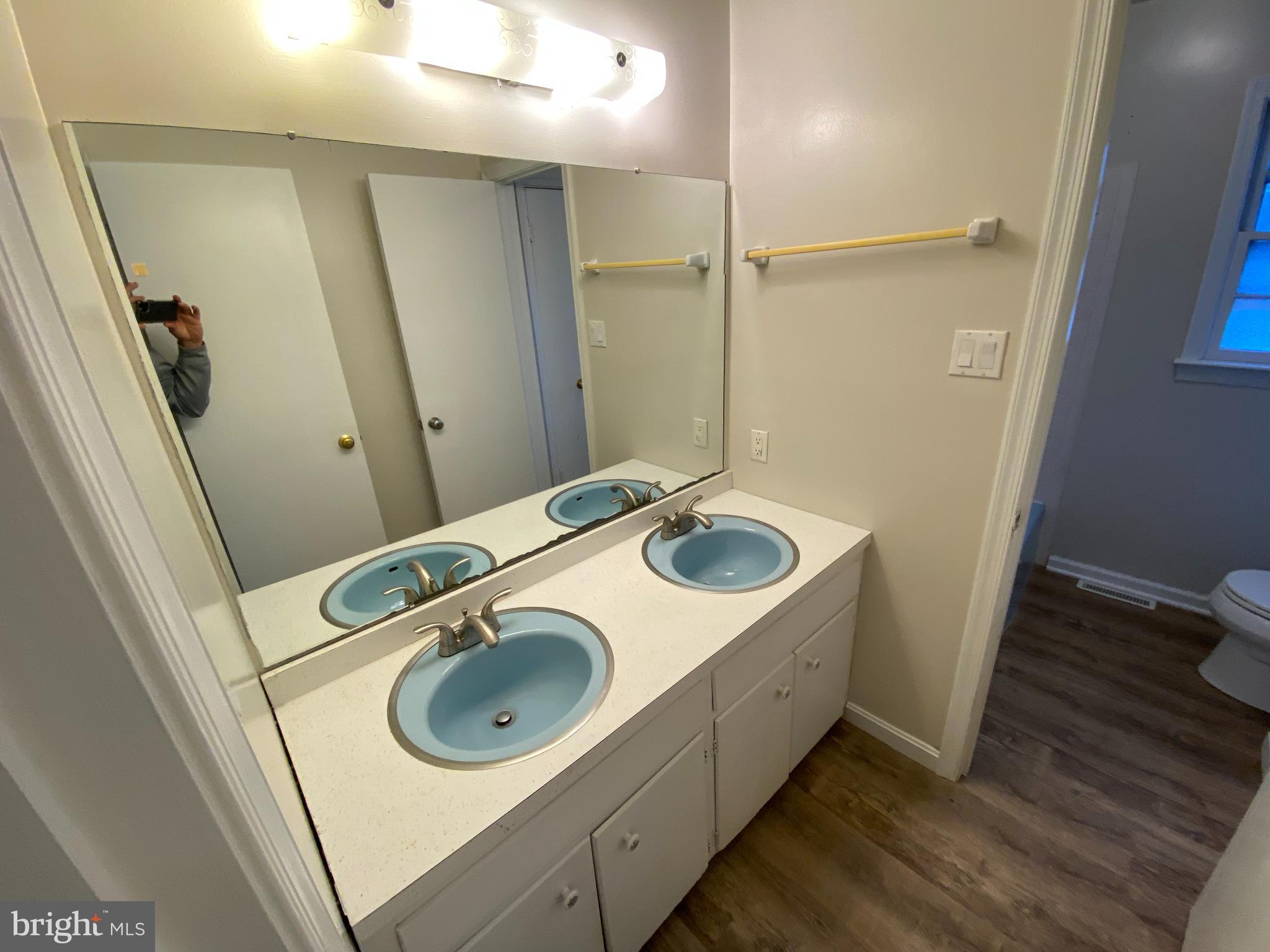 OLDE GREENWICH - Residential Lease