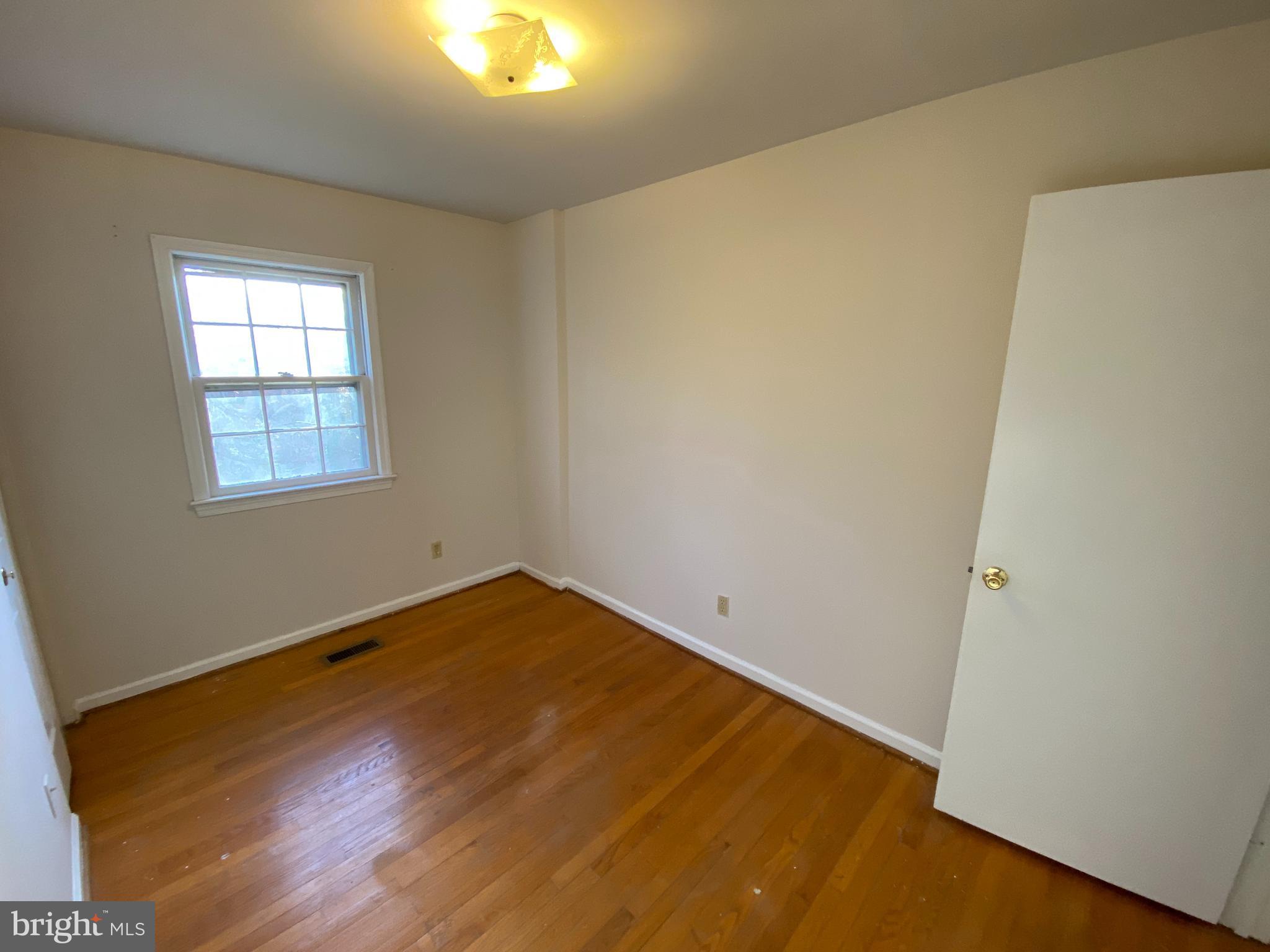 OLDE GREENWICH - Residential Lease