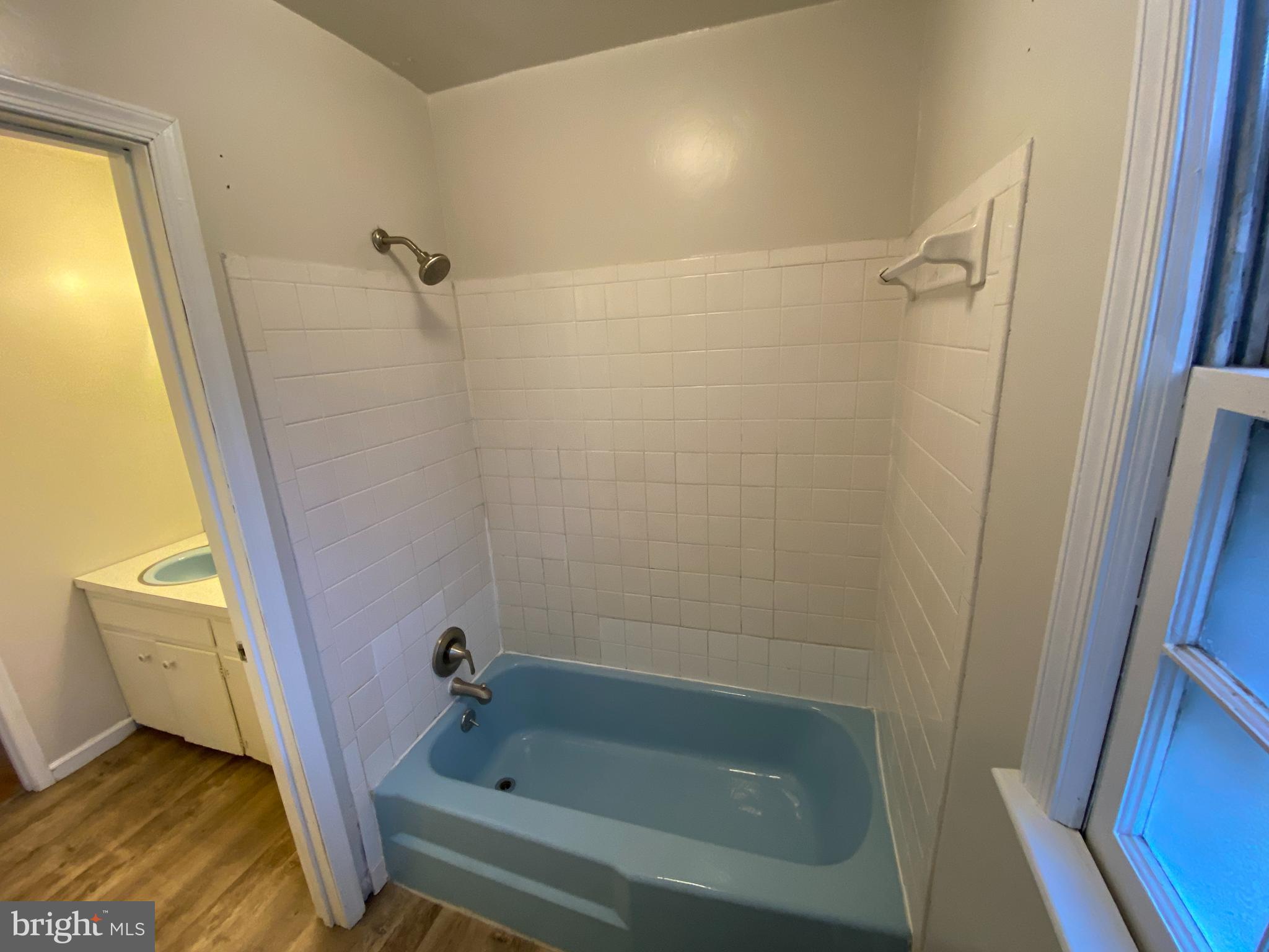 OLDE GREENWICH - Residential Lease