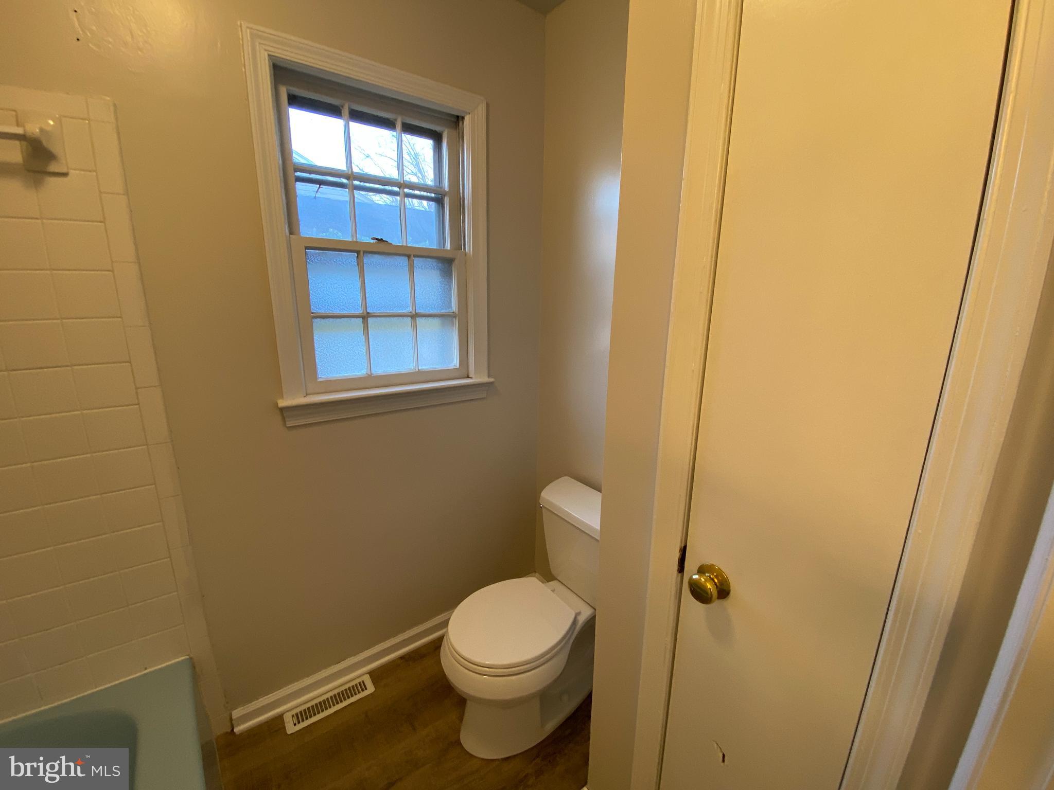 OLDE GREENWICH - Residential Lease