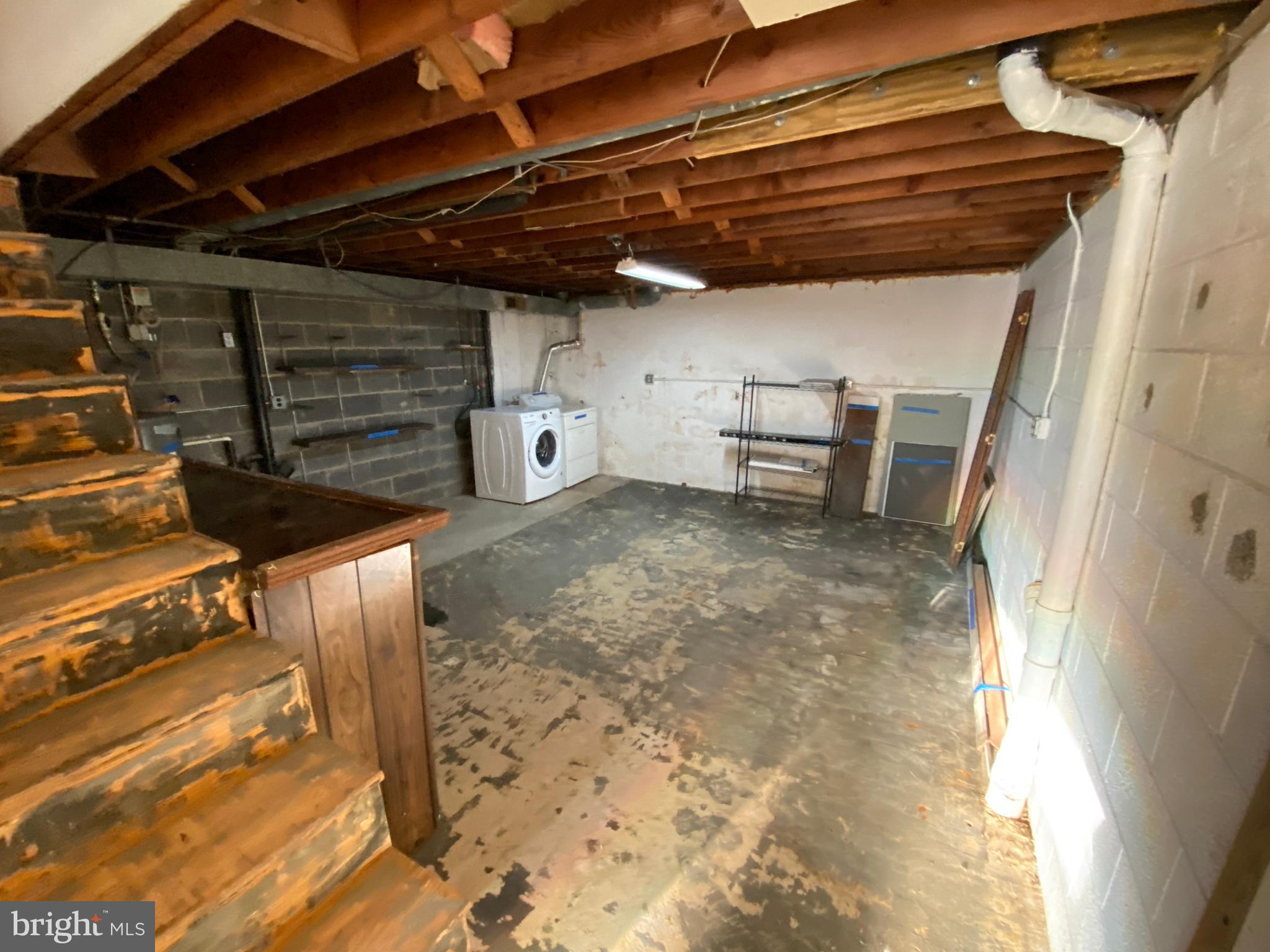 OLDE GREENWICH - Residential Lease