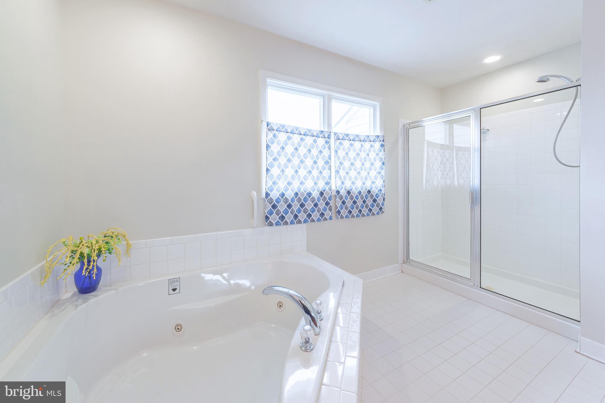 THOMPSON CREEK TOWNHOMES - Residential