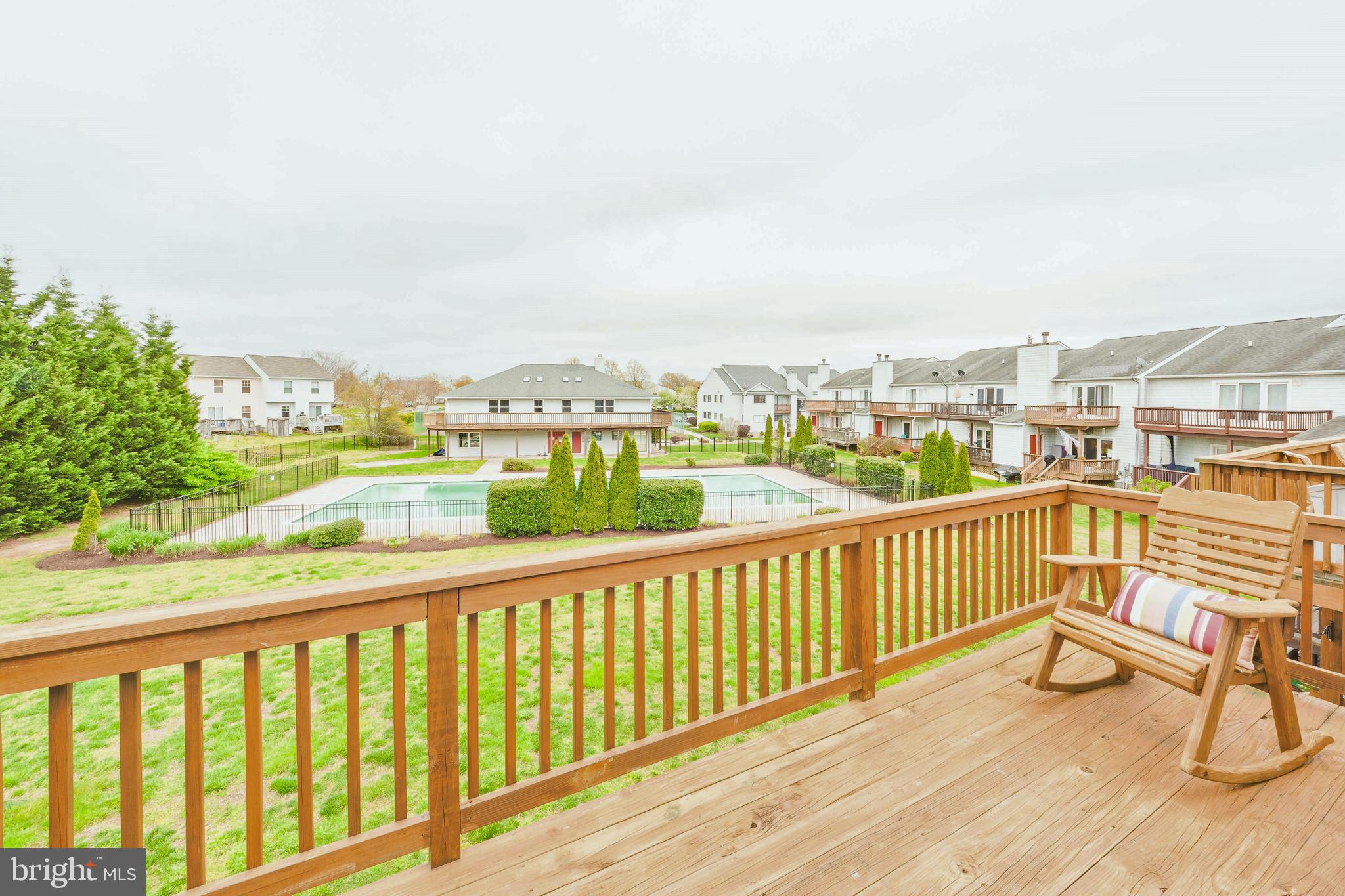 THOMPSON CREEK TOWNHOMES - Residential