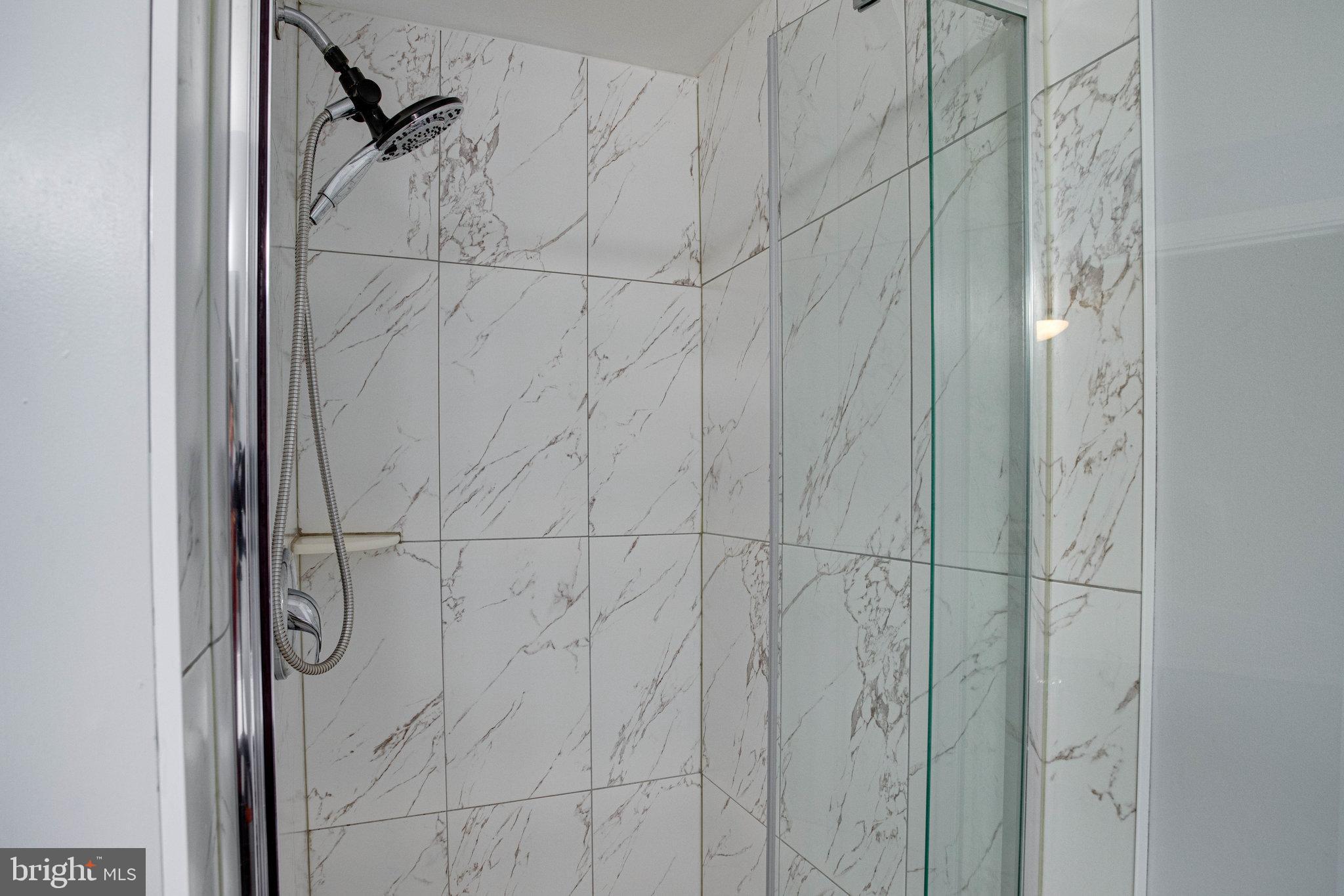 OLD BRIDGE ESTATES - Residential Lease