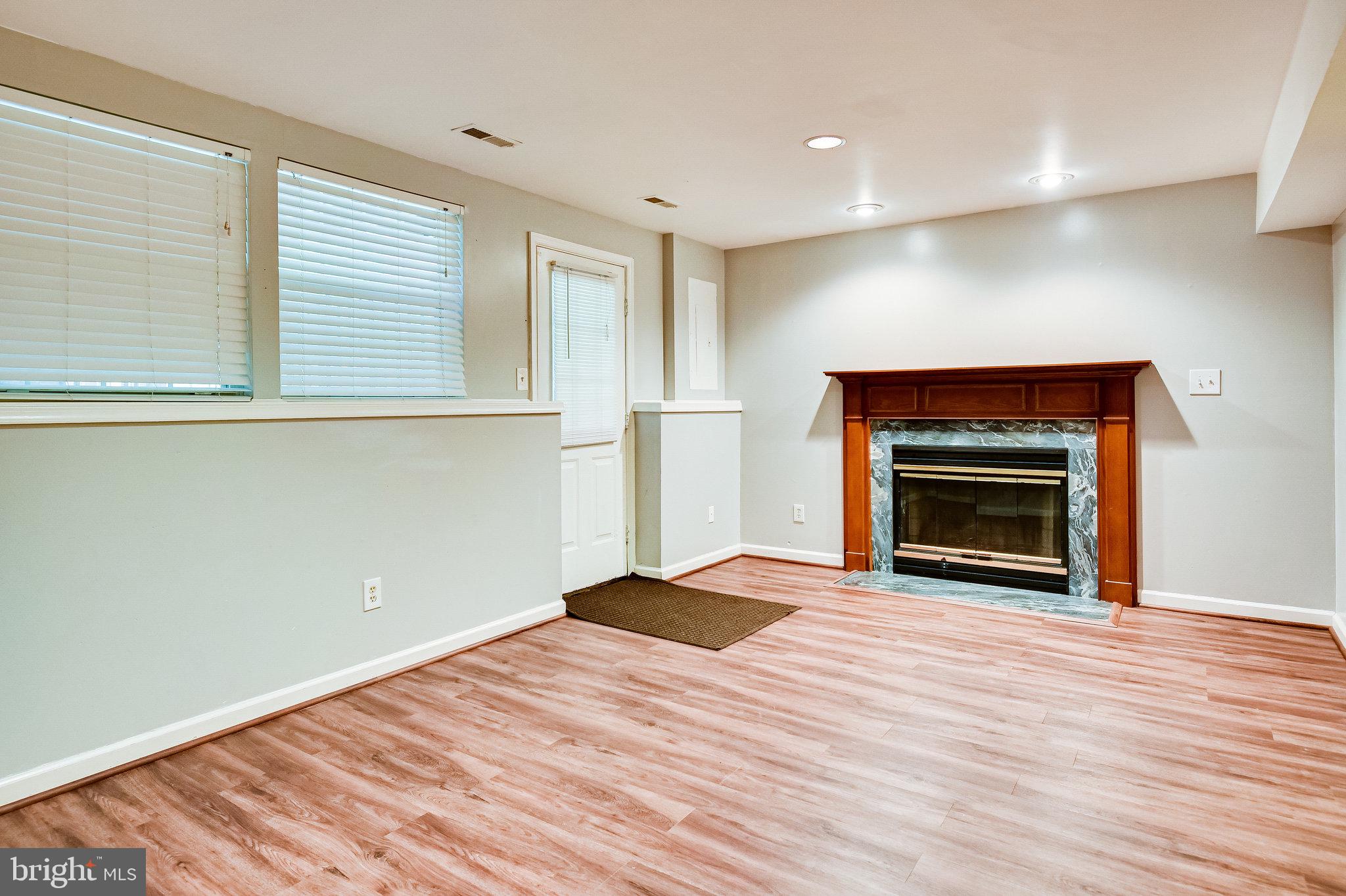 OLD BRIDGE ESTATES - Residential Lease