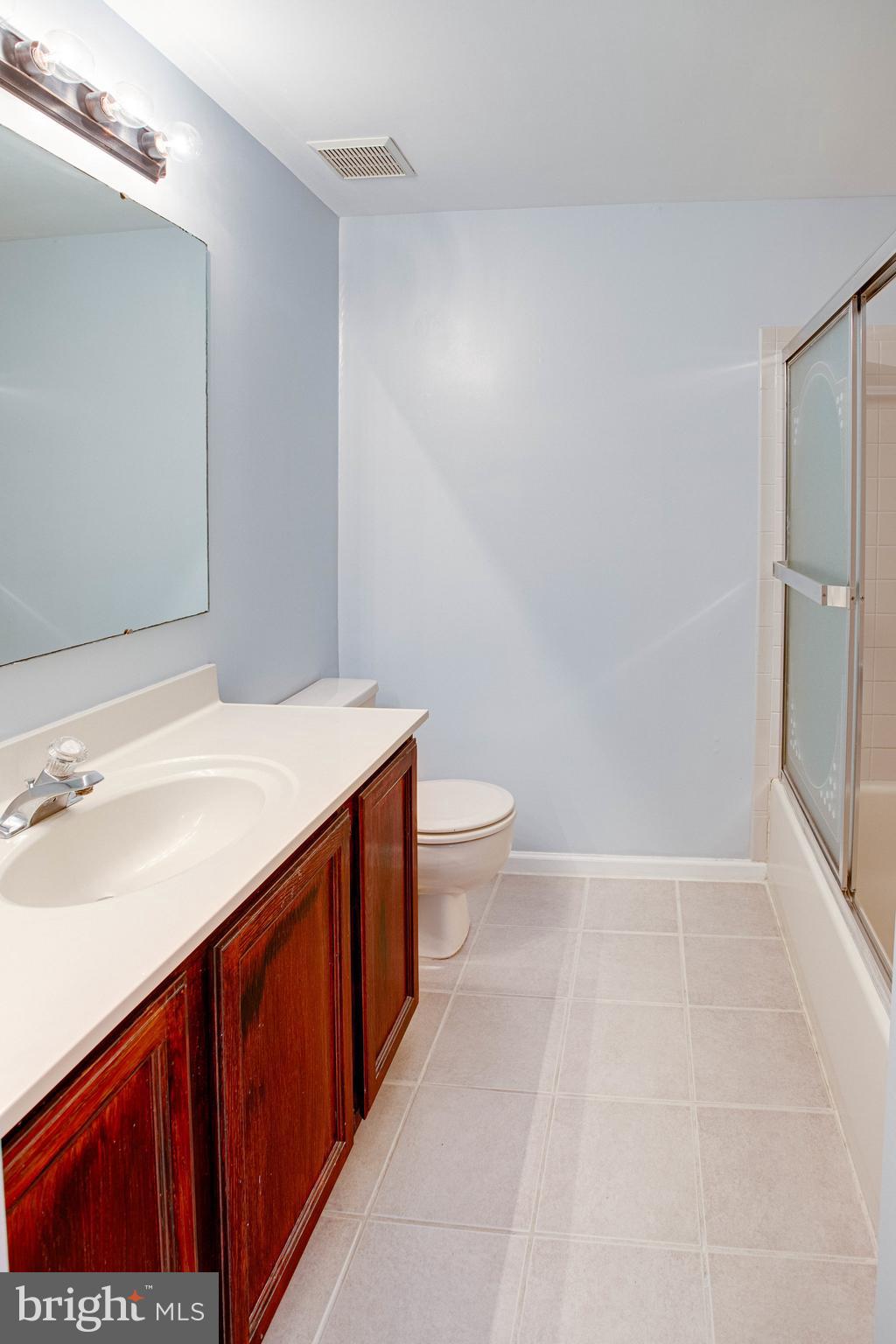 OLD BRIDGE ESTATES - Residential Lease