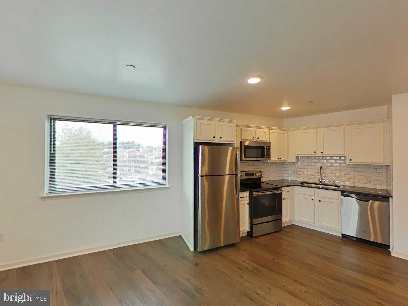 ROXBOROUGH - Residential Lease