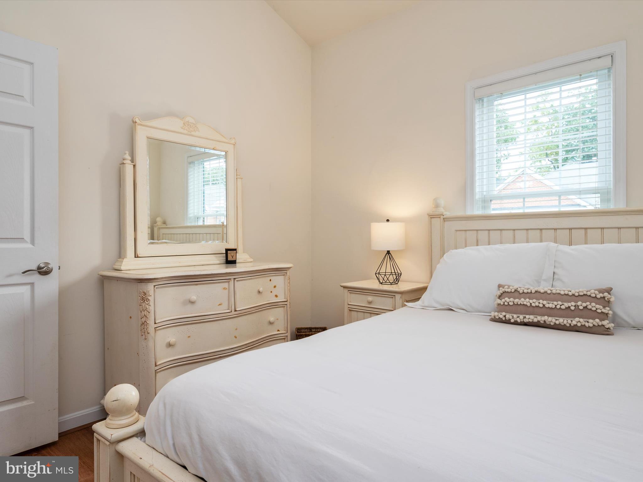 ST ANDREWS CONDOMINIUMS AT BAY HILLS - Residential