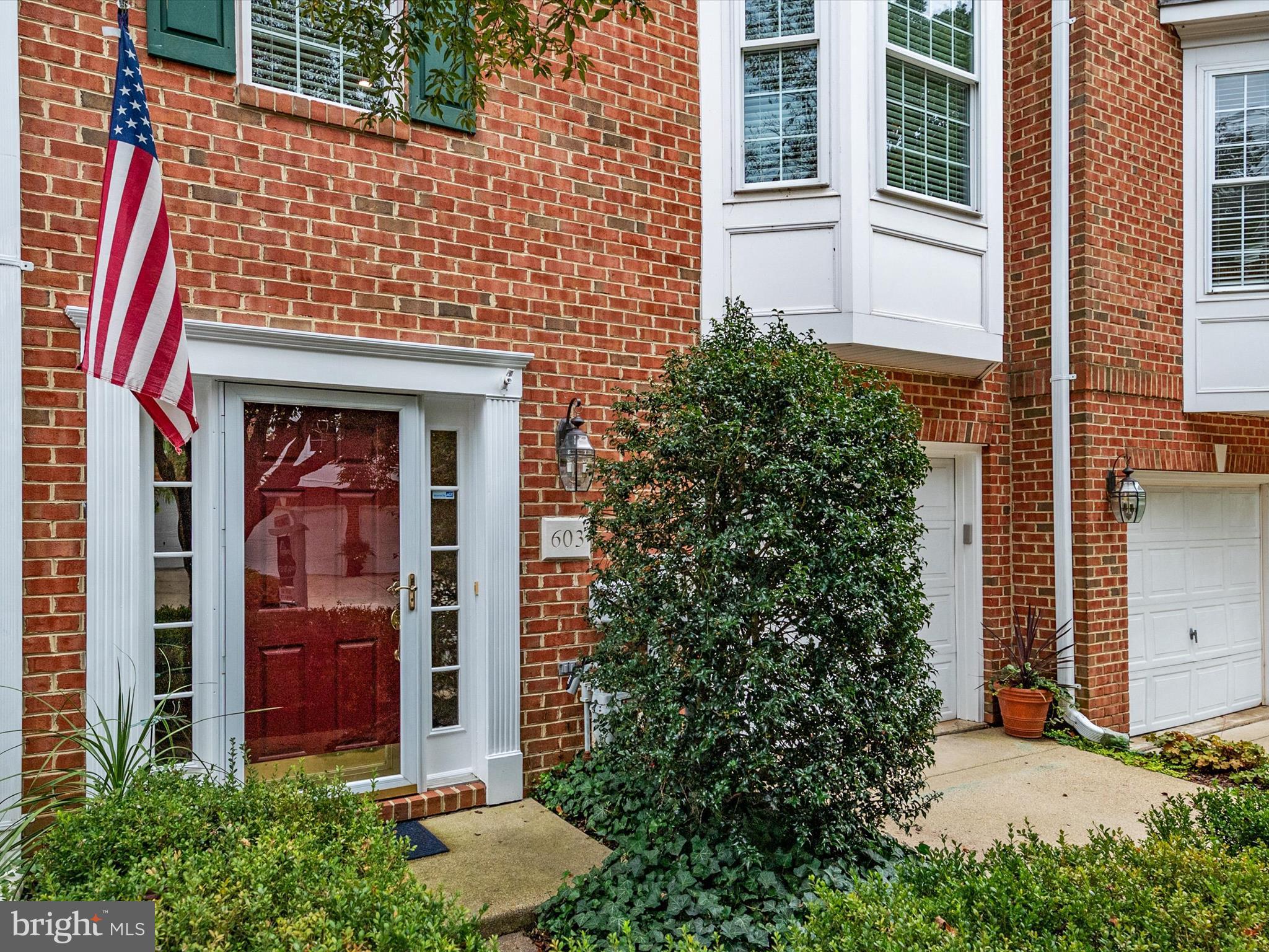 ST ANDREWS CONDOMINIUMS AT BAY HILLS - Residential