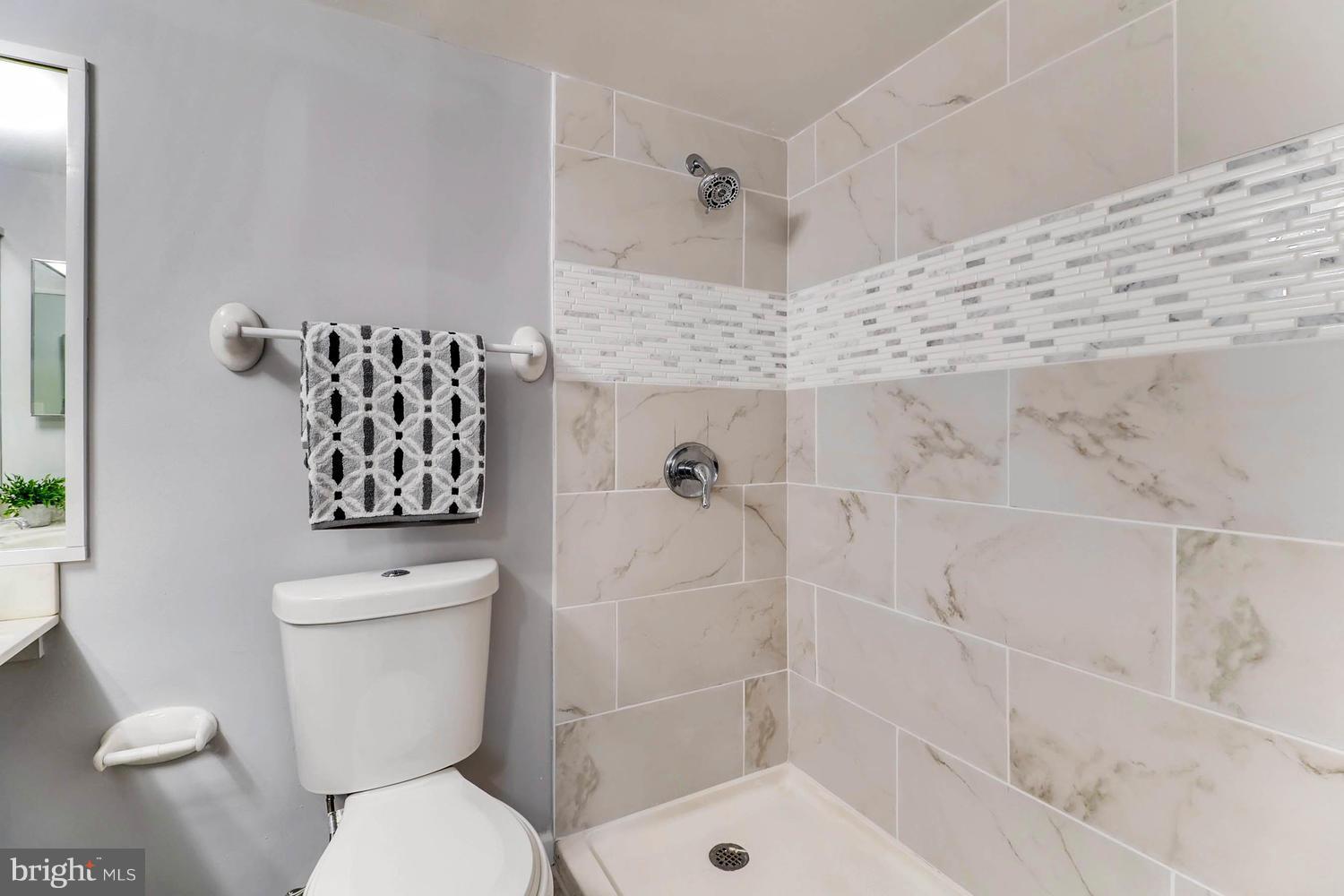 DEERING WOODS - Residential