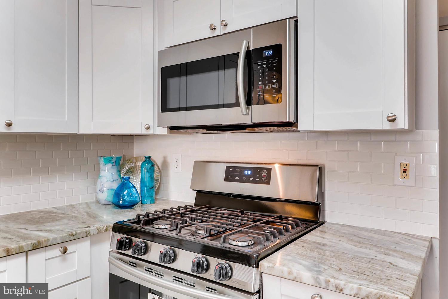 DEERING WOODS - Residential