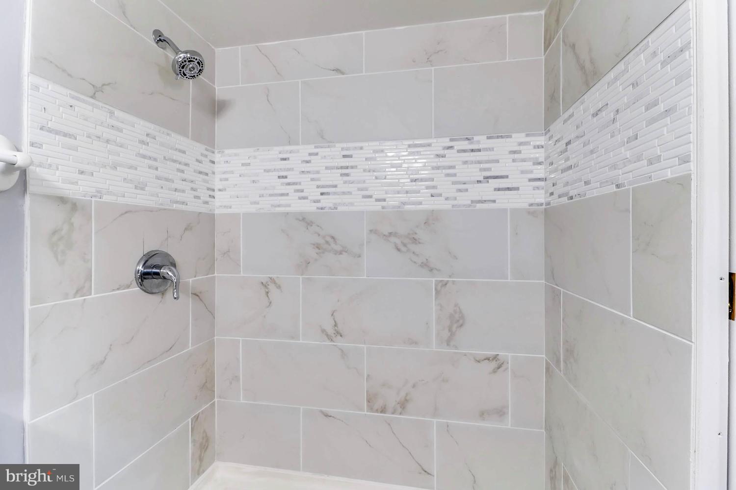 DEERING WOODS - Residential