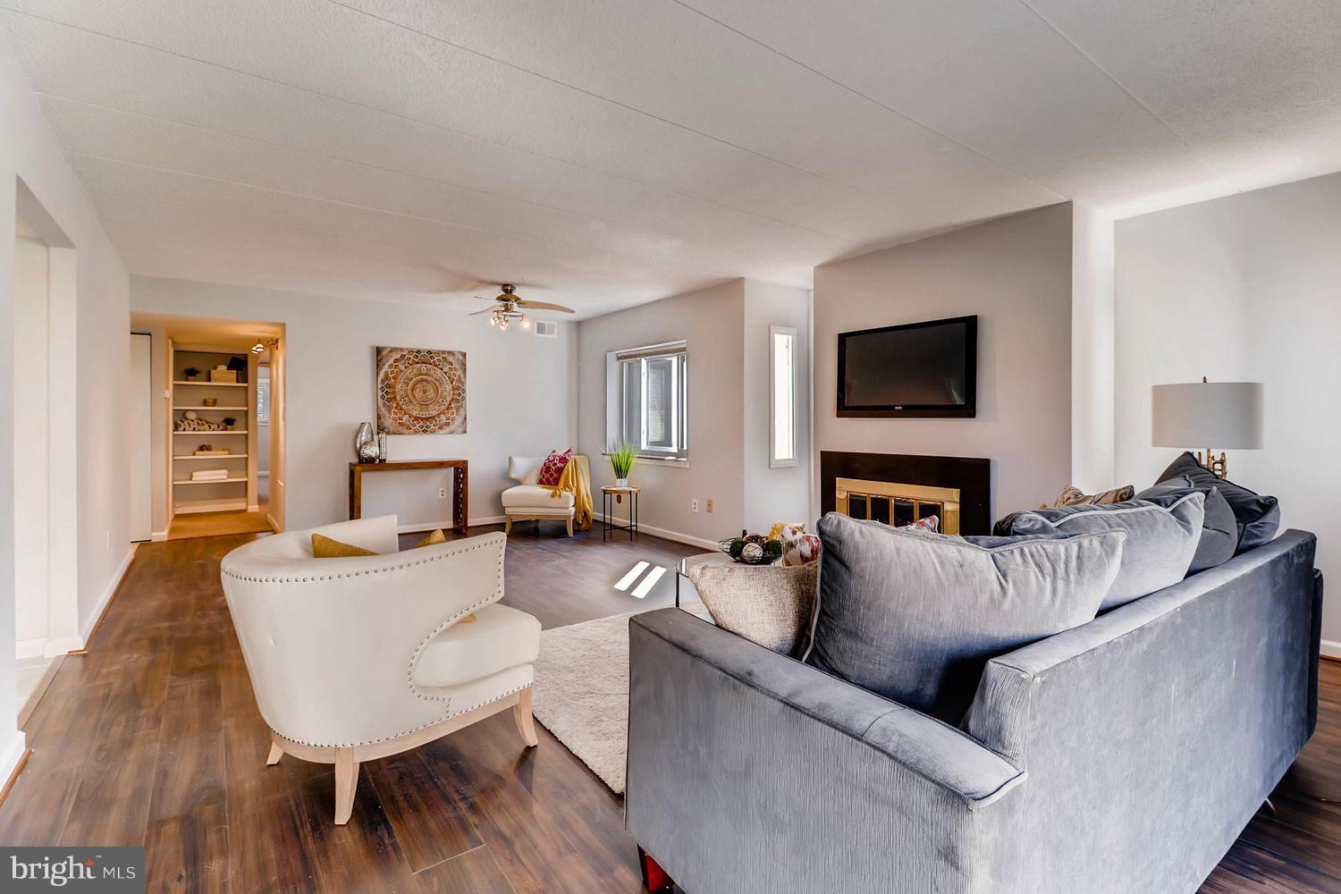 DEERING WOODS - Residential