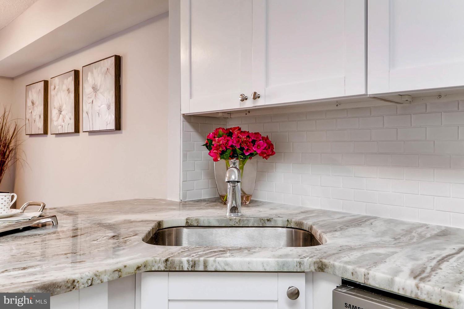 DEERING WOODS - Residential