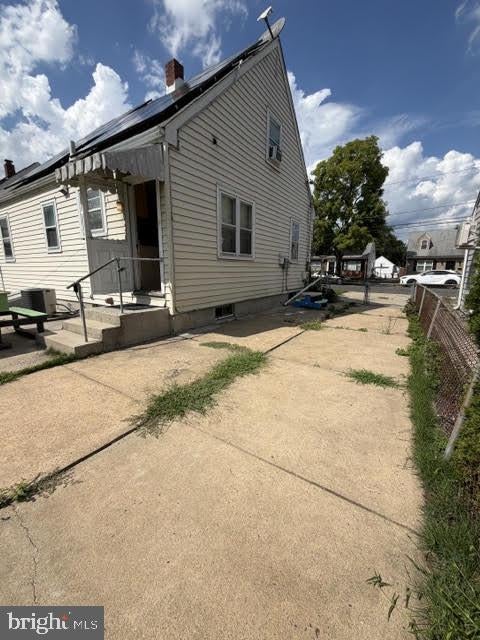 433 RANDALL AVENUE