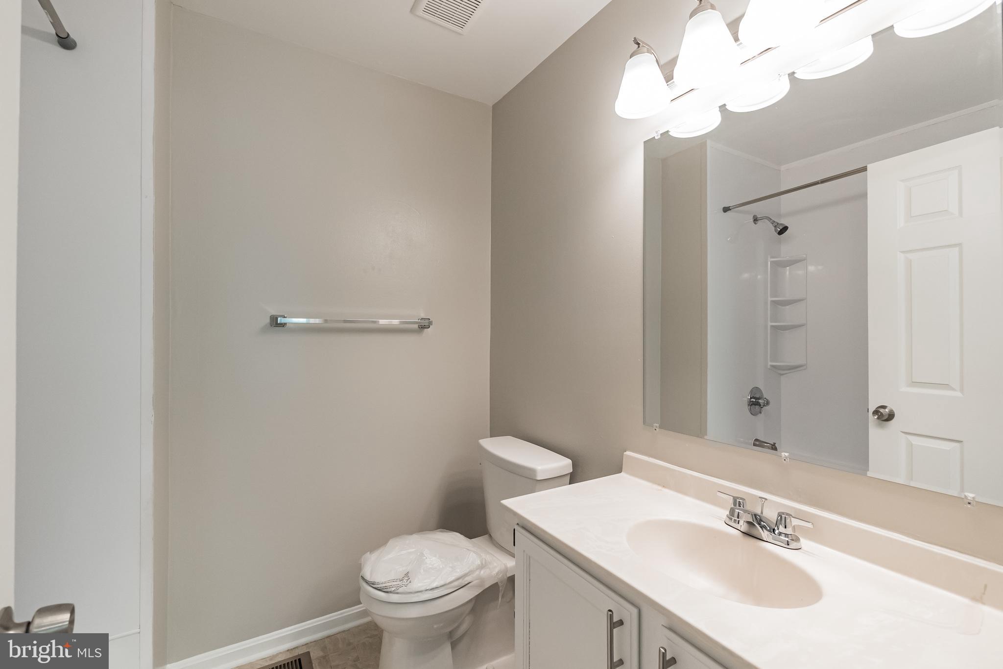 WILDE LAKE - Residential