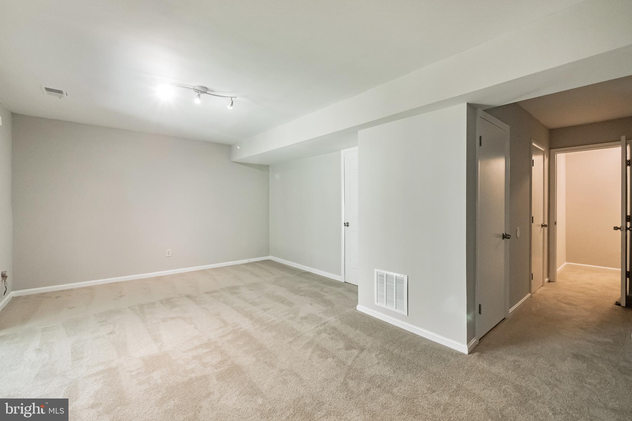 WILDE LAKE - Residential