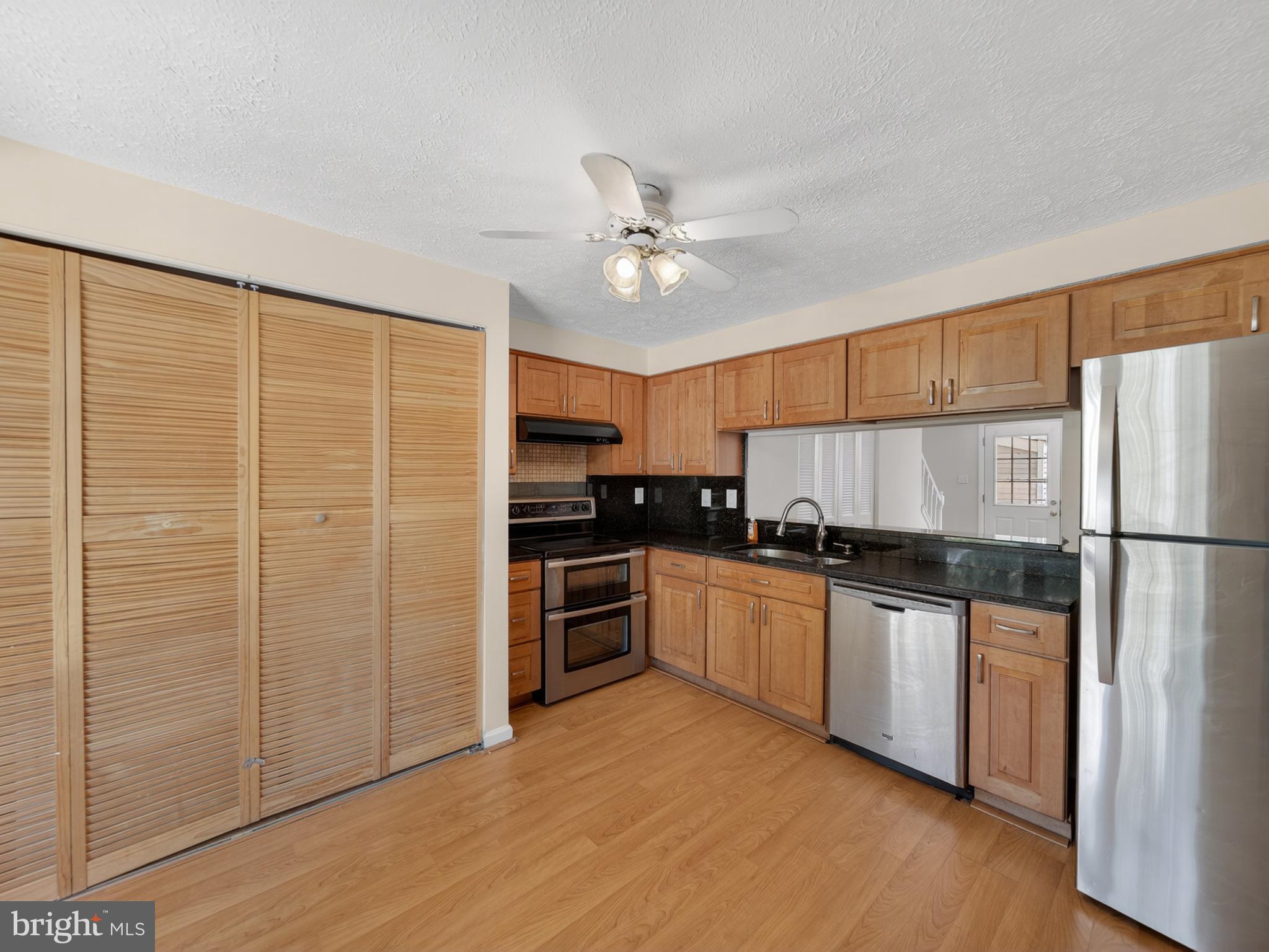 OAK SPRINGS - Residential