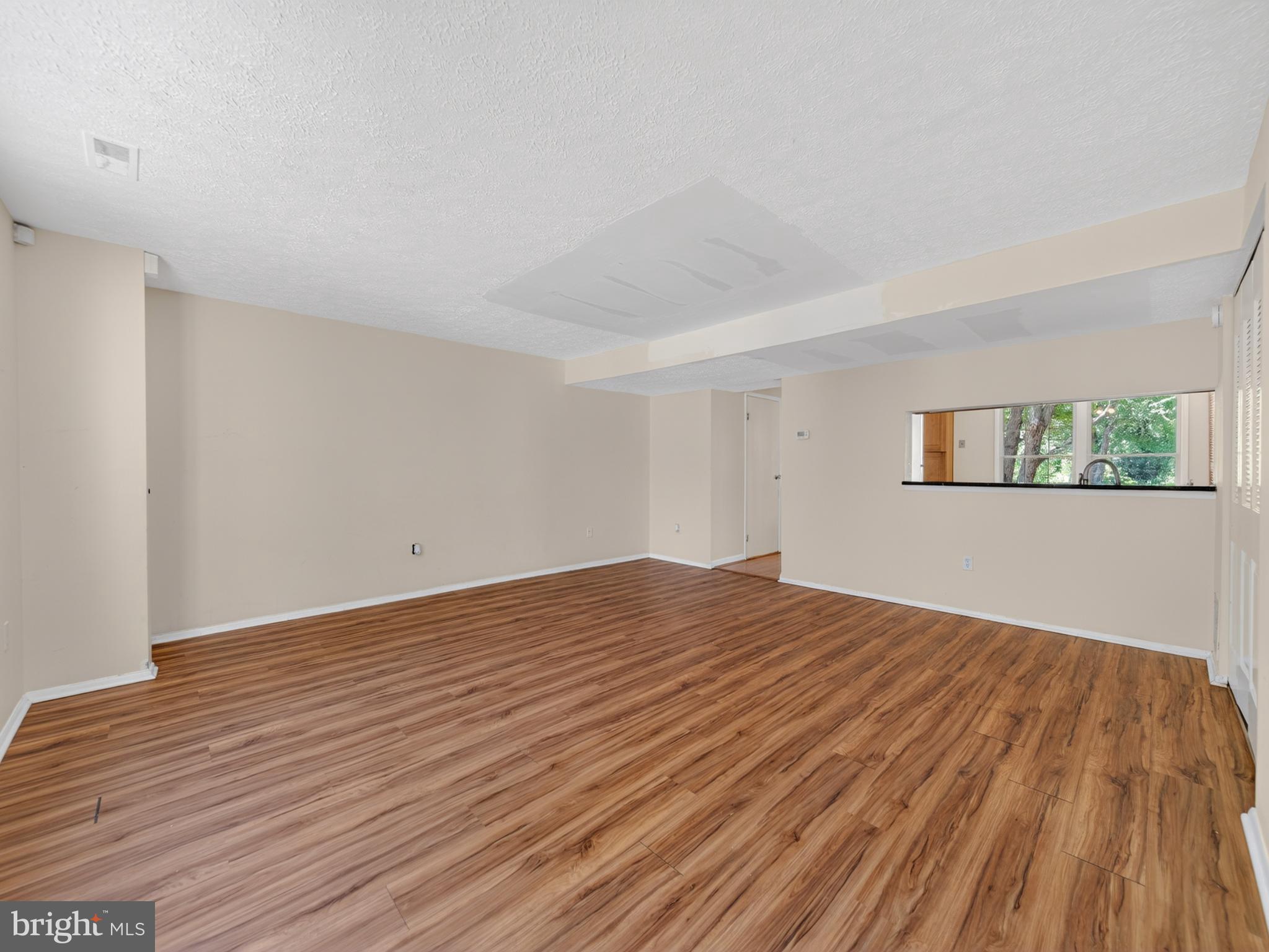 OAK SPRINGS - Residential