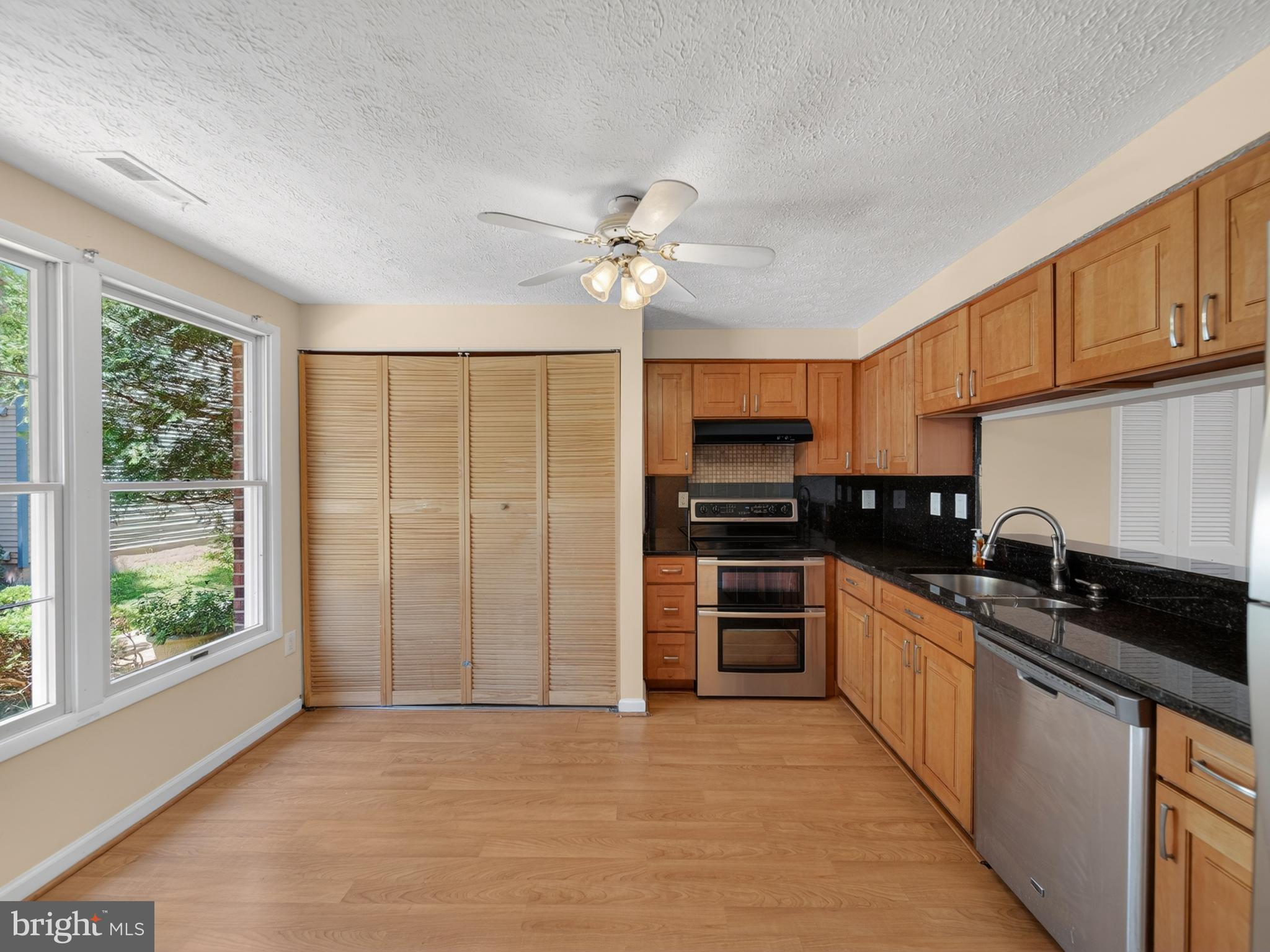 OAK SPRINGS - Residential