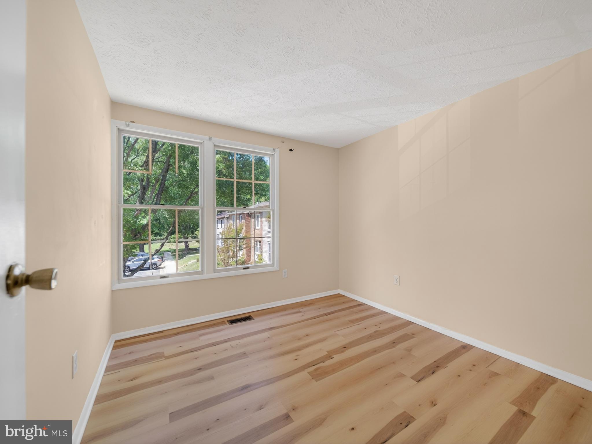 OAK SPRINGS - Residential