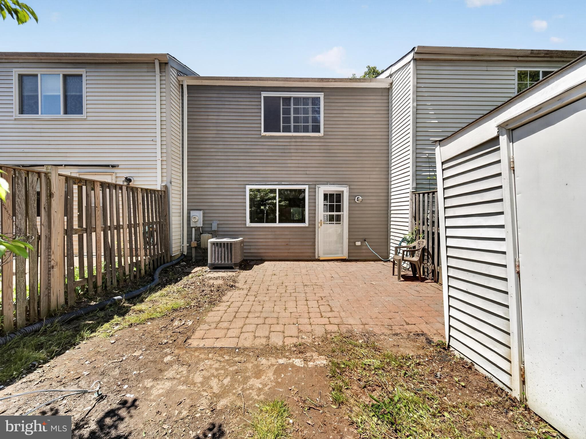 OAK SPRINGS - Residential