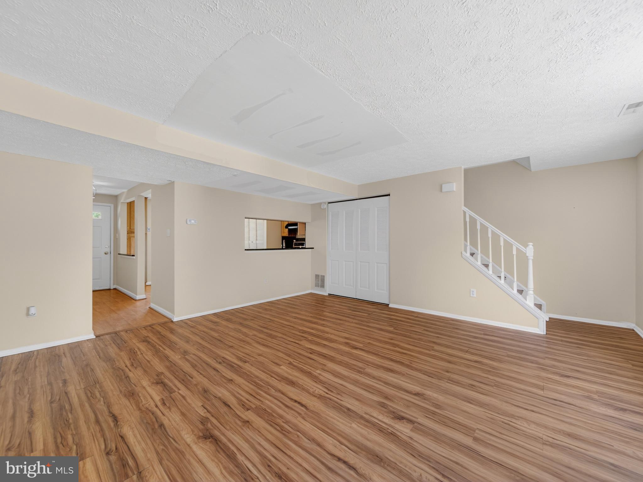 OAK SPRINGS - Residential