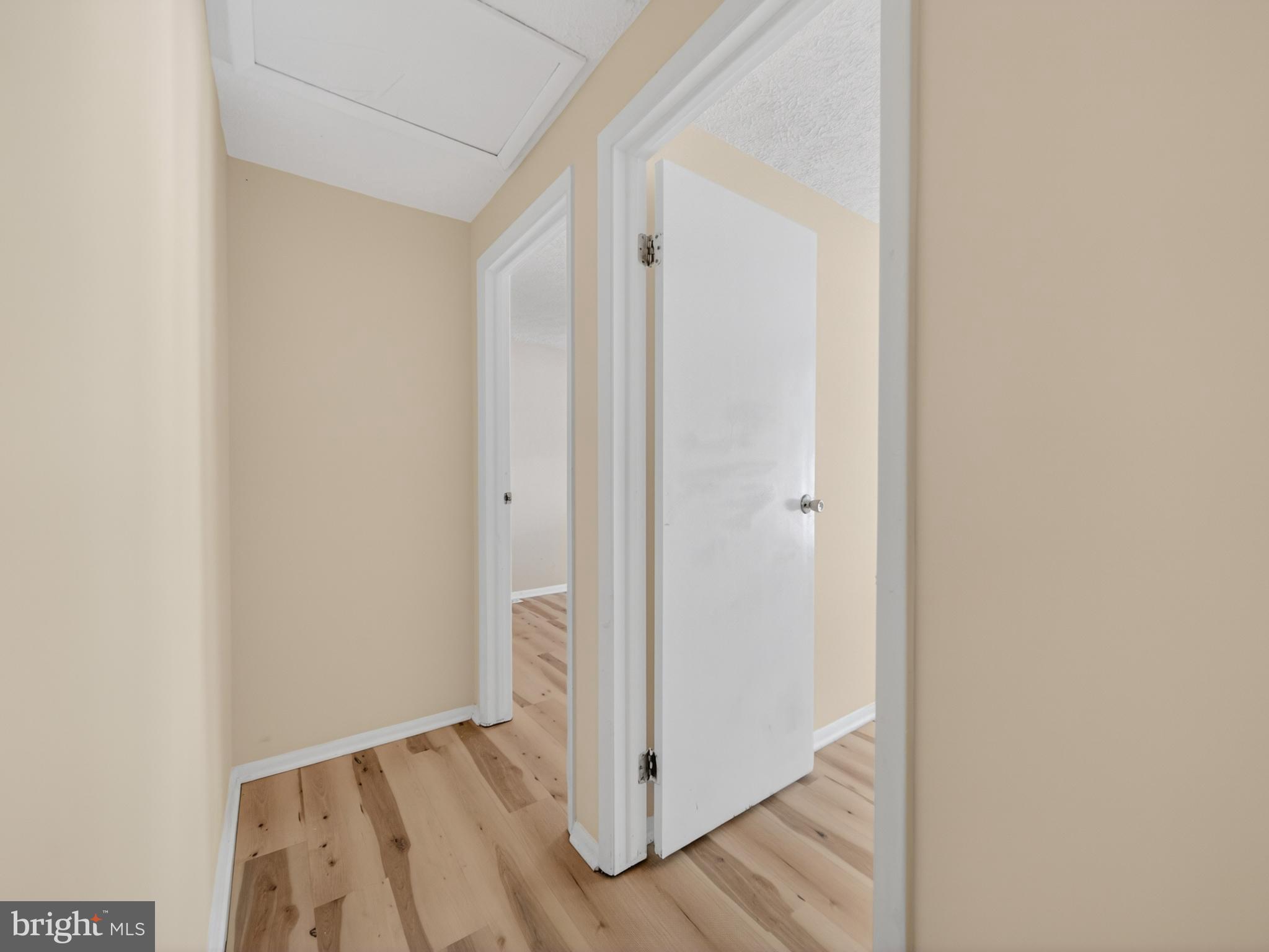 OAK SPRINGS - Residential