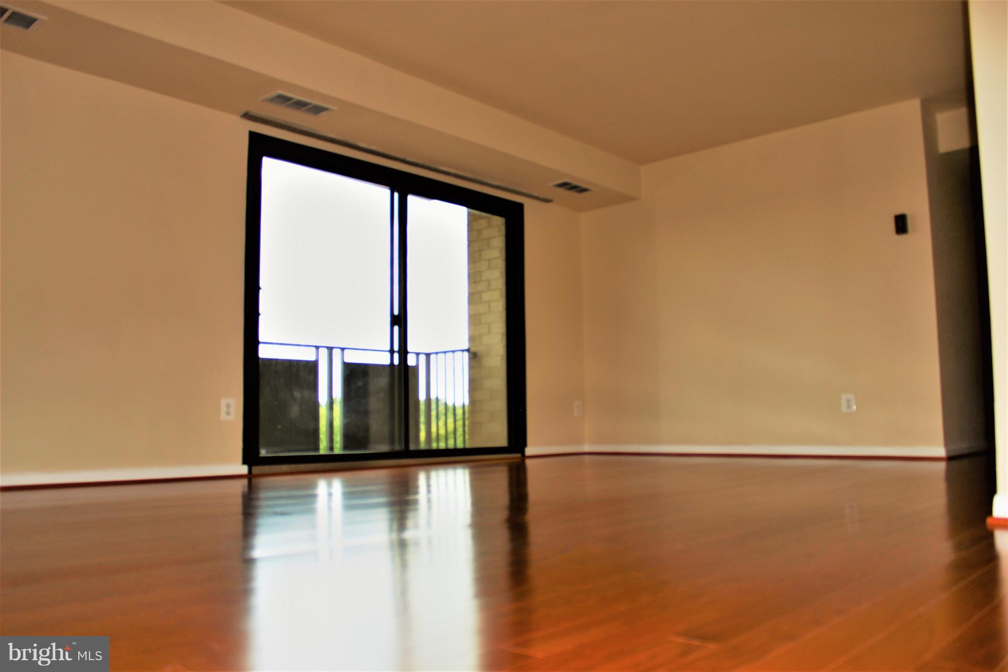 WOODLAKE TOWERS - Residential