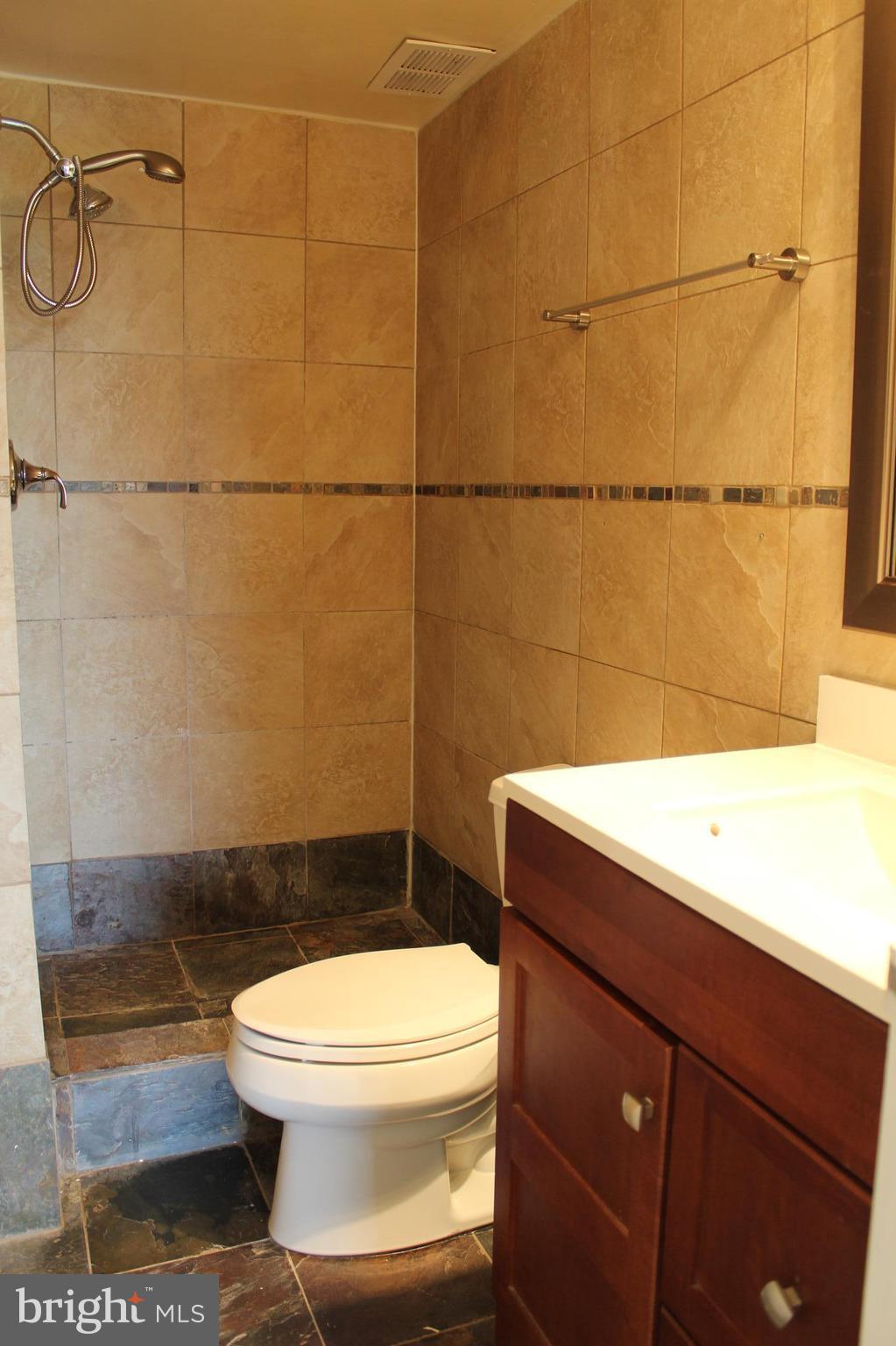 WOODLAKE TOWERS - Residential