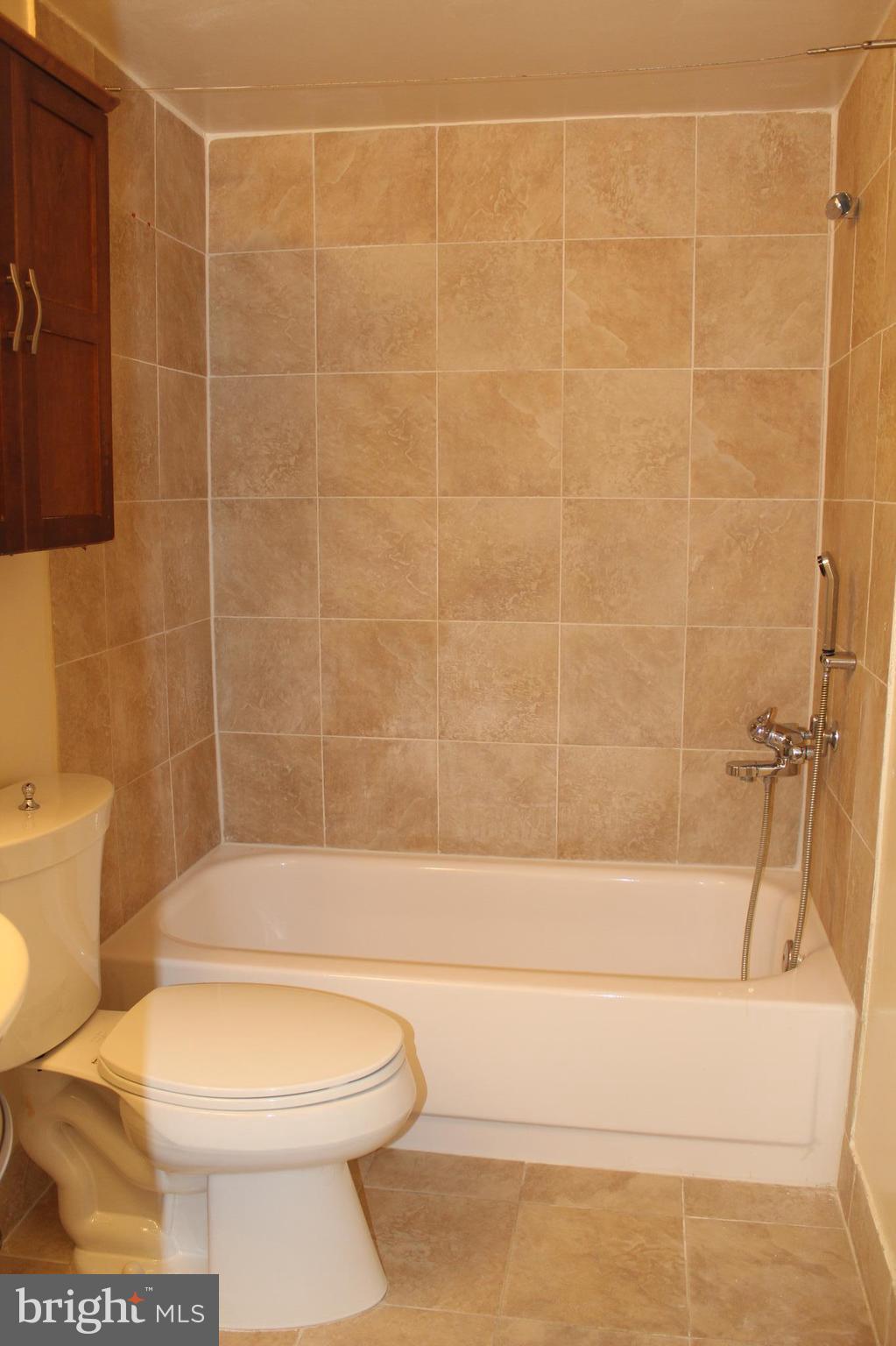 WOODLAKE TOWERS - Residential