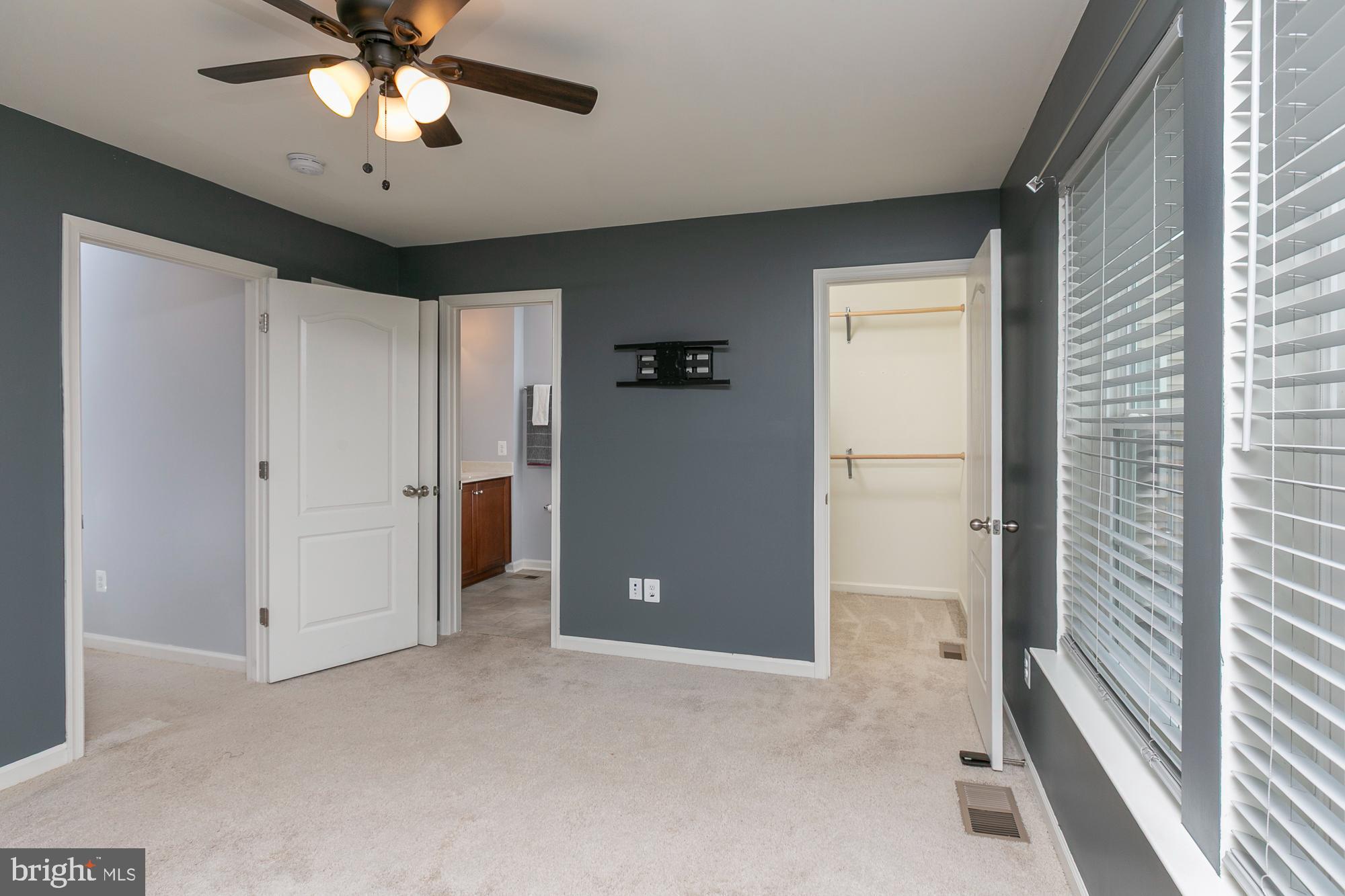 WHISPERING PINES - Residential