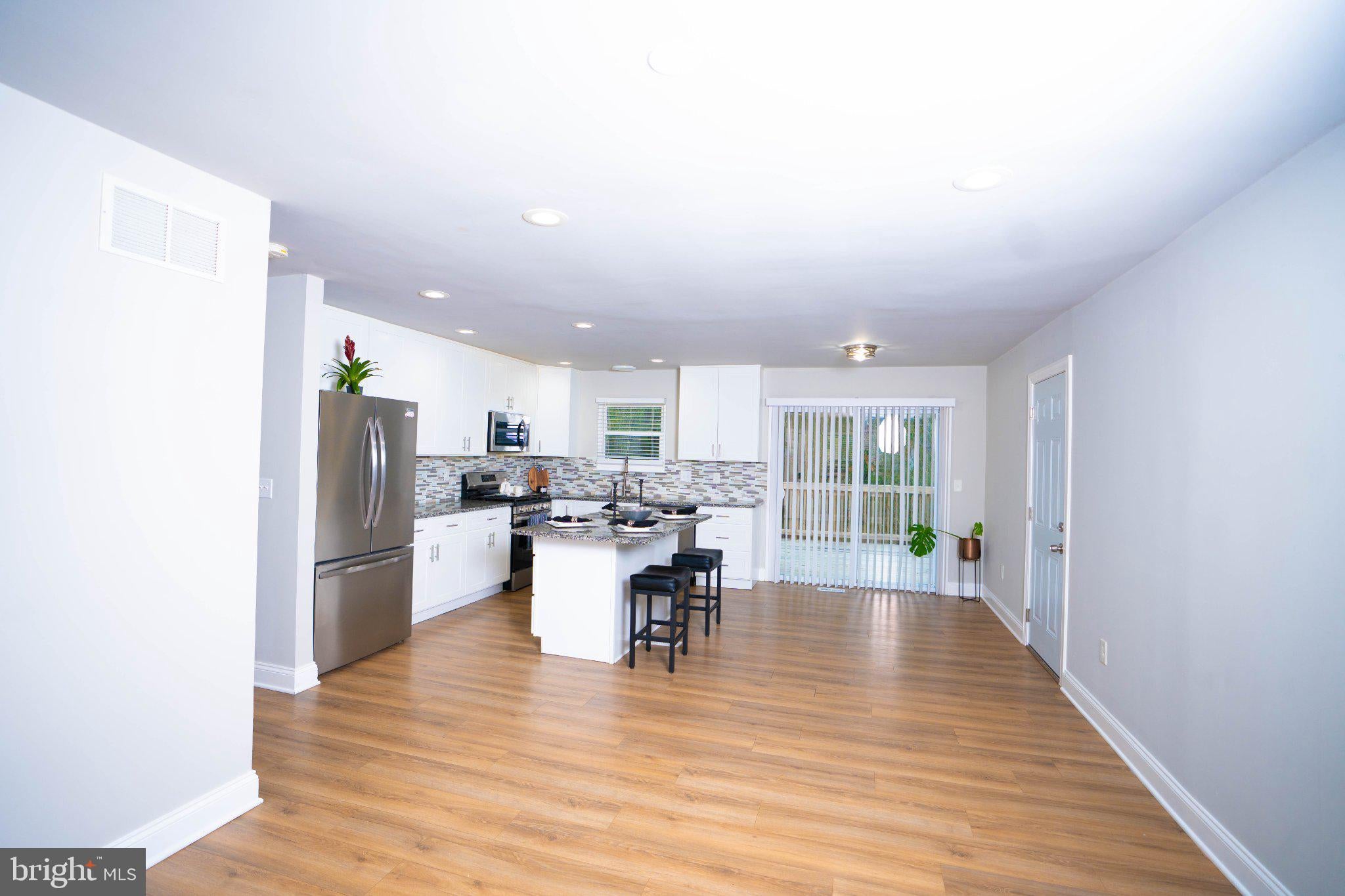830 WOODMONT COURT