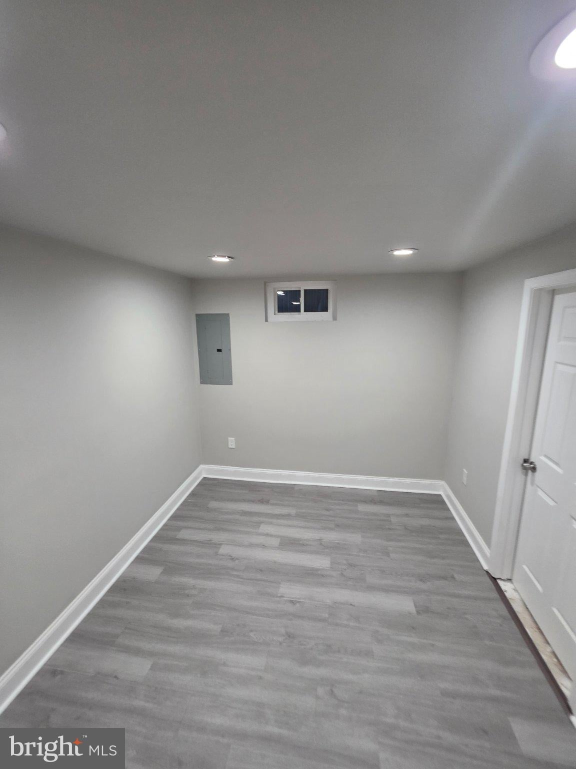 830 WOODMONT COURT