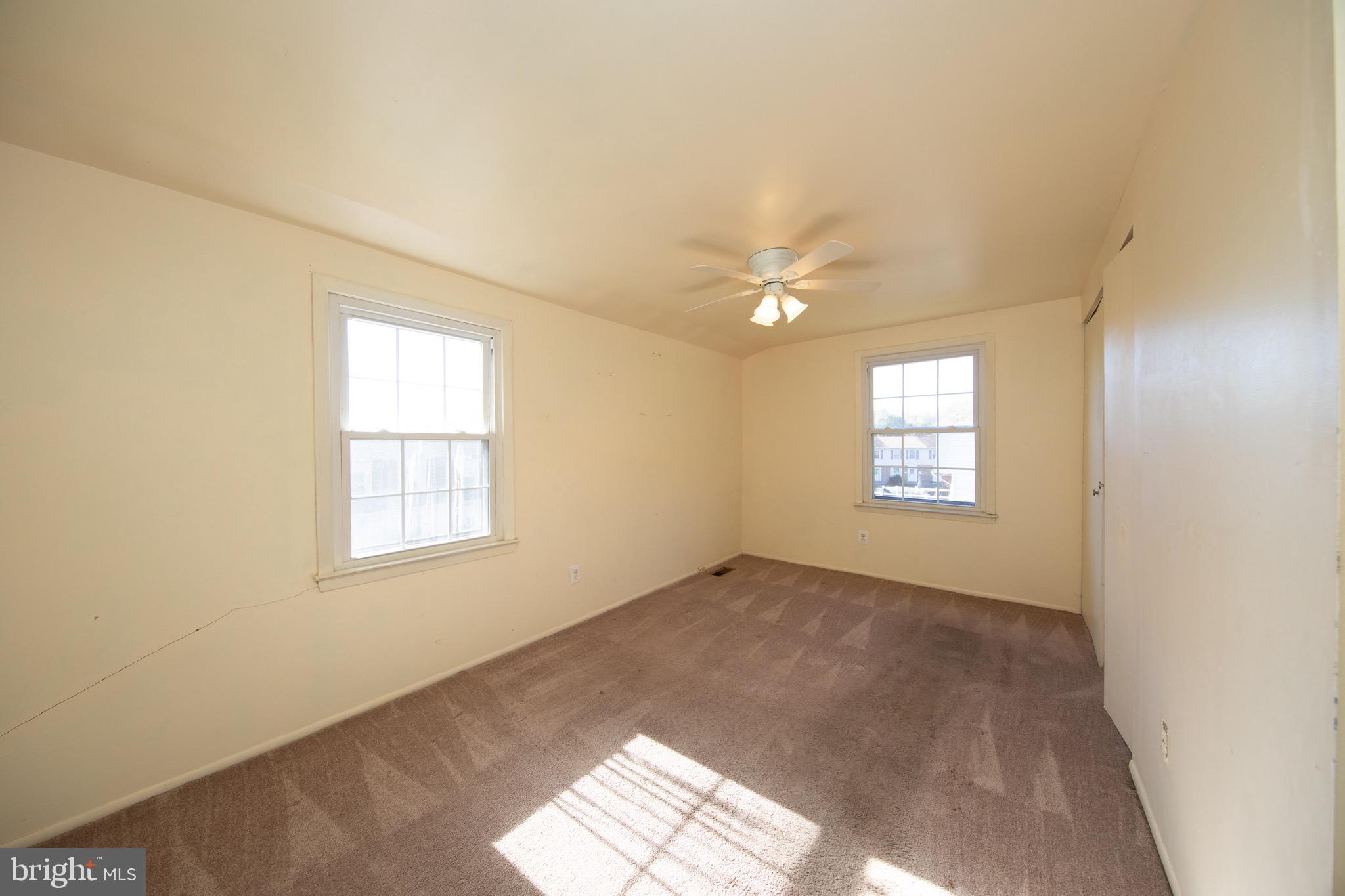 BELMONT - Residential