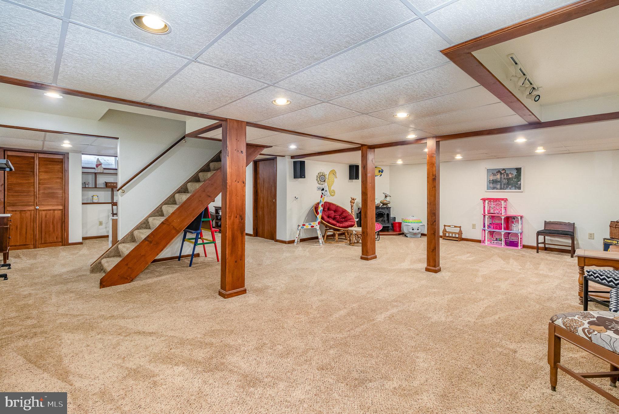 COUNTRY SQUARE - Residential