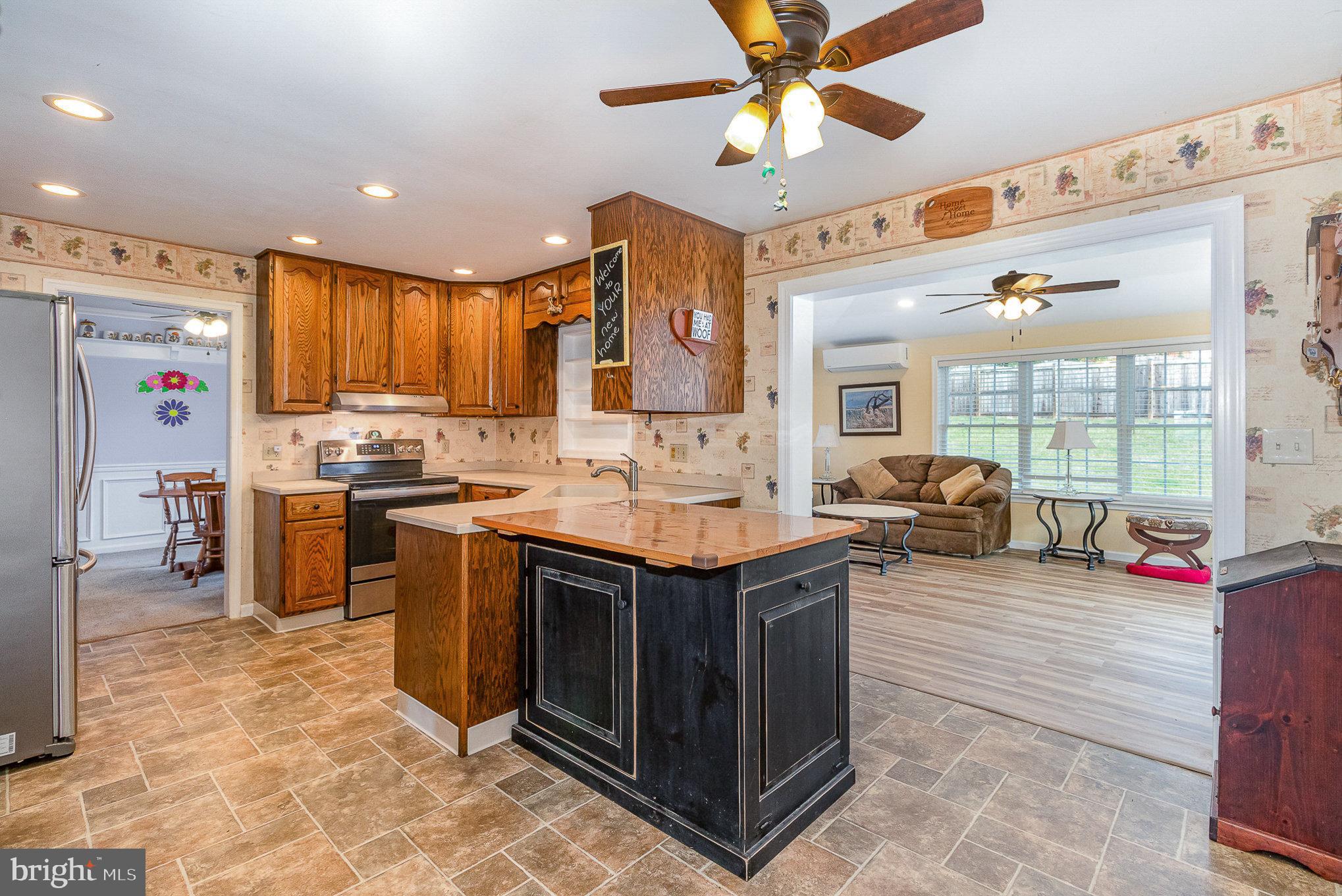 COUNTRY SQUARE - Residential