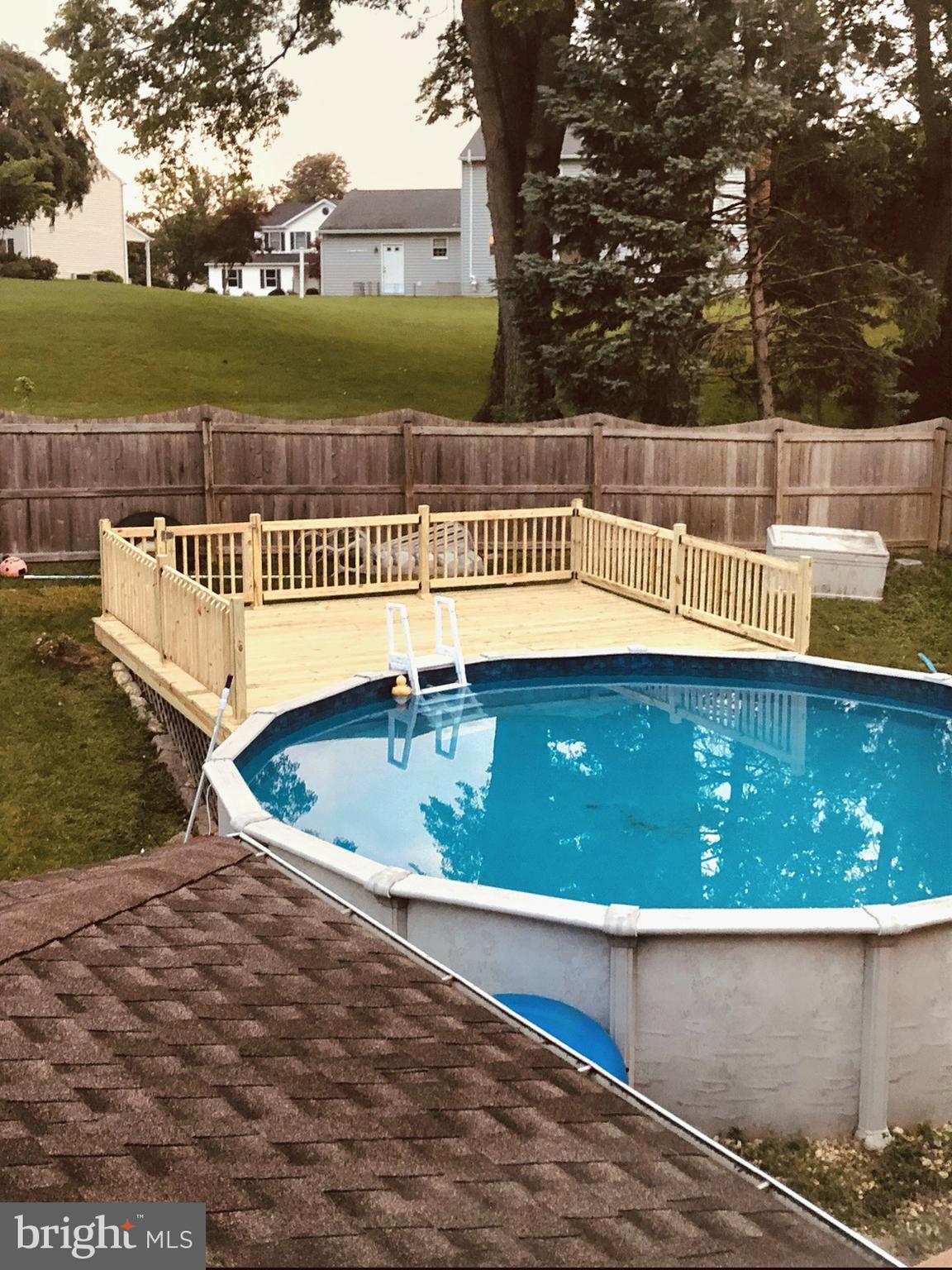 COUNTRY SQUARE - Residential