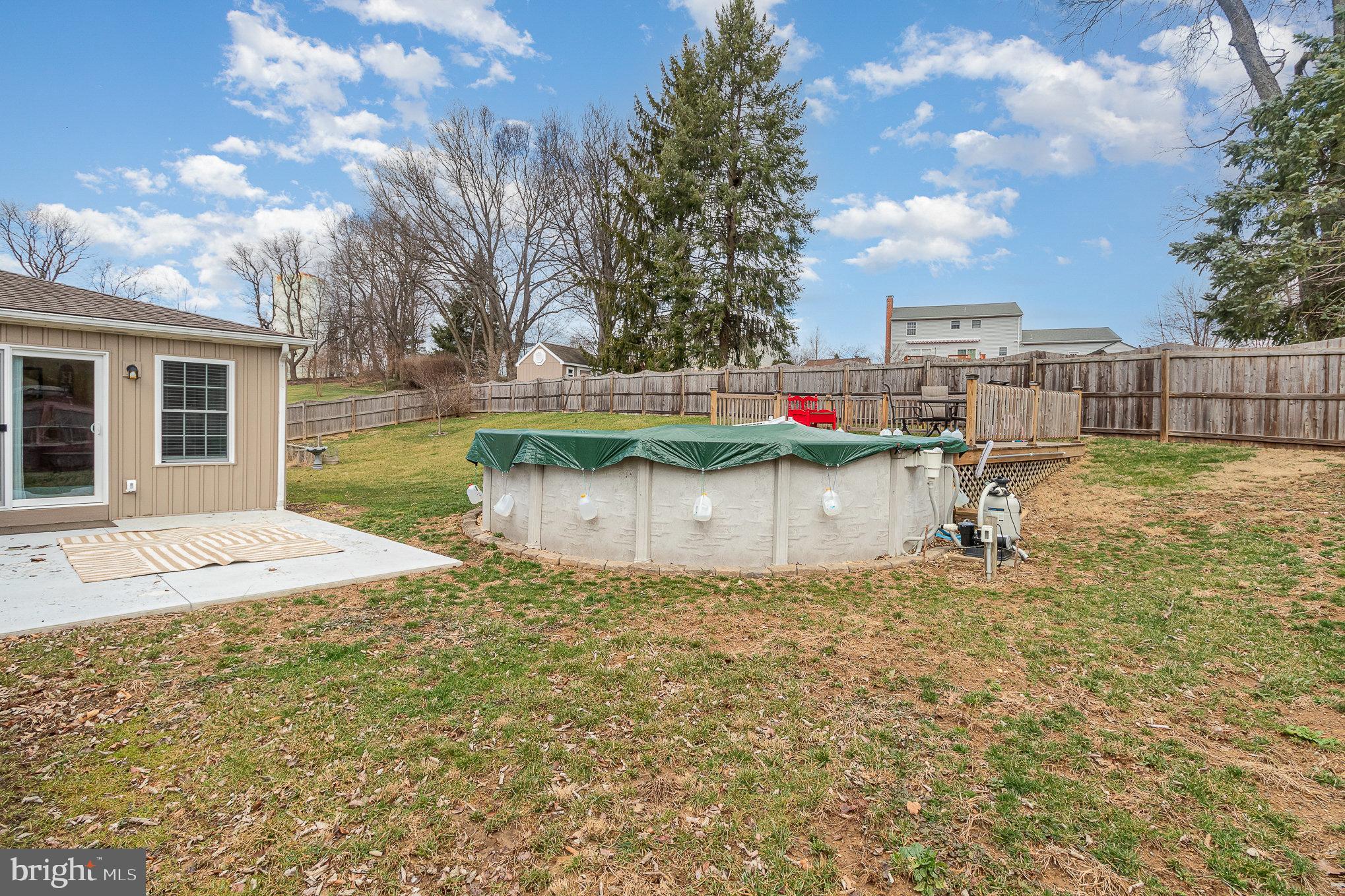 COUNTRY SQUARE - Residential