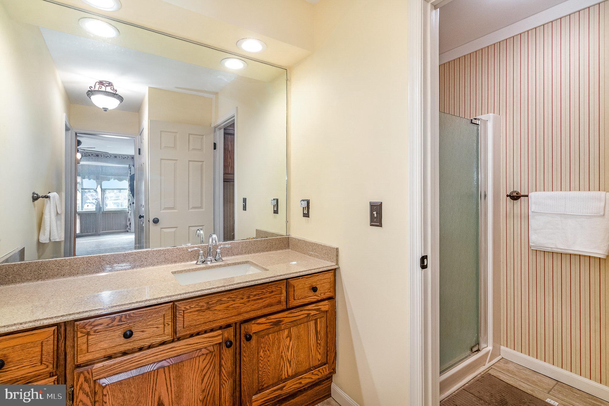 COUNTRY SQUARE - Residential