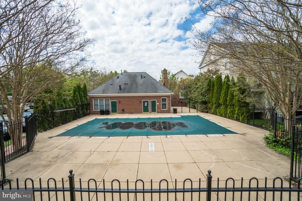 WESTWOOD VILLAGE - Residential