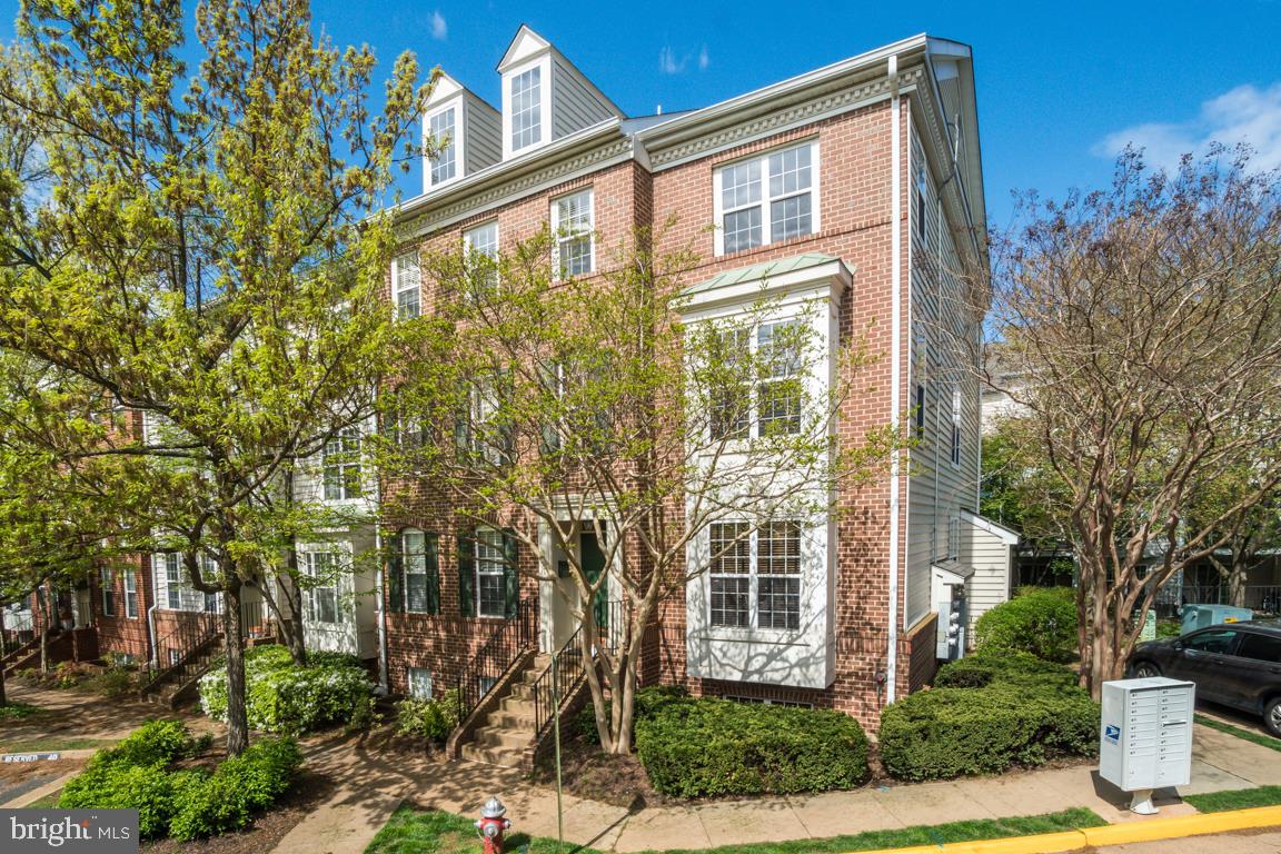 WESTWOOD VILLAGE - Residential